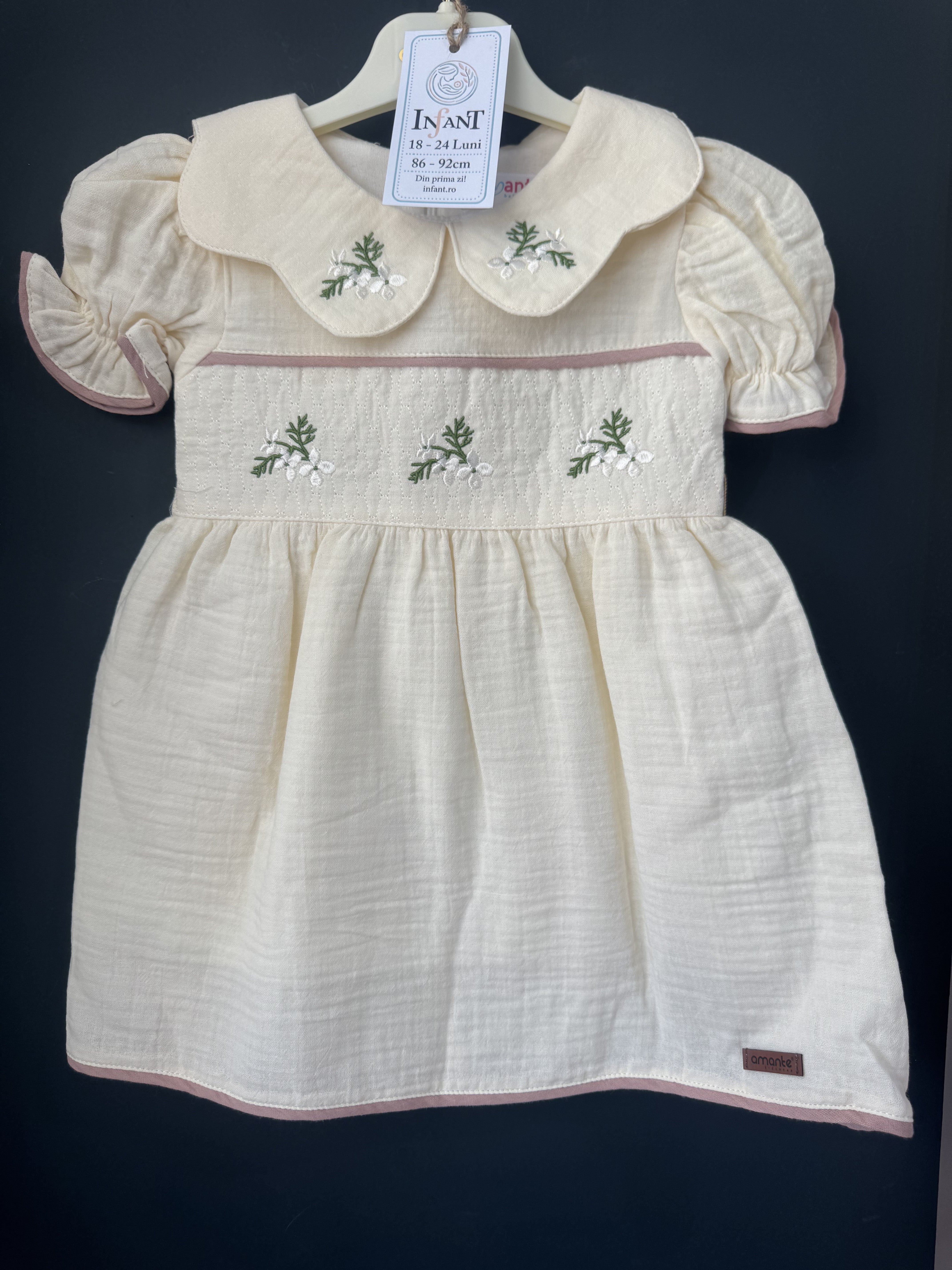 Rochie muselină brodată Amante cu guler Peter Pan 2 ANI - 5 ANI (4) [ps:028567dc-2a16-4048-8777-5cab8565c8b5]