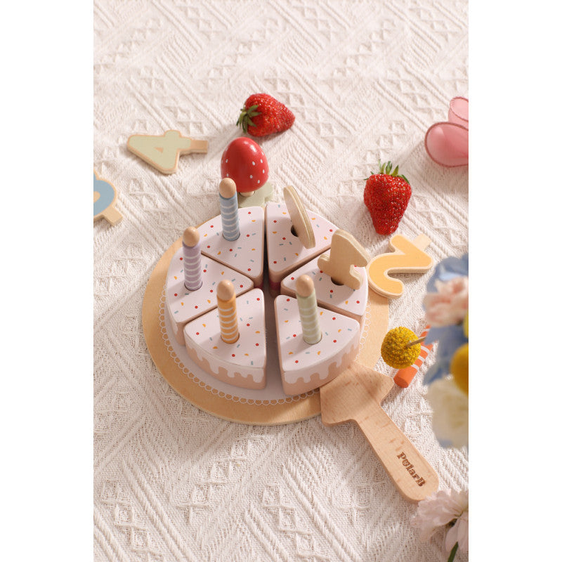 Tort aniversar cu topping de capsuni, PolarB Viga [ps:fbdb8f09-9870-4e2a-adec-6e626634a0b4]
