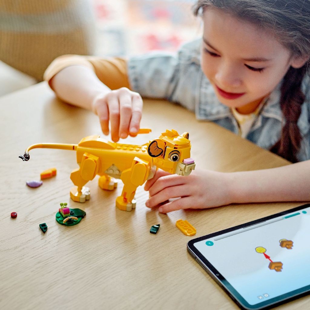 LEGO DISNEY PUIUL SIMBA, REGELE LEU 43243 - Imagine 4 [ps:7fe56586-9390-4e04-942f-2e4ac8352126]