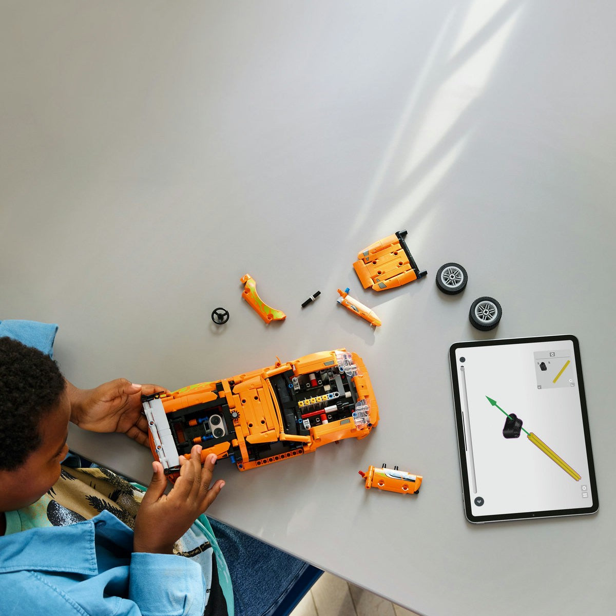 LEGO TECHNIC FAST AND FURIOUS TOYOTA SUPRA MK4 42204 - Imagine 4