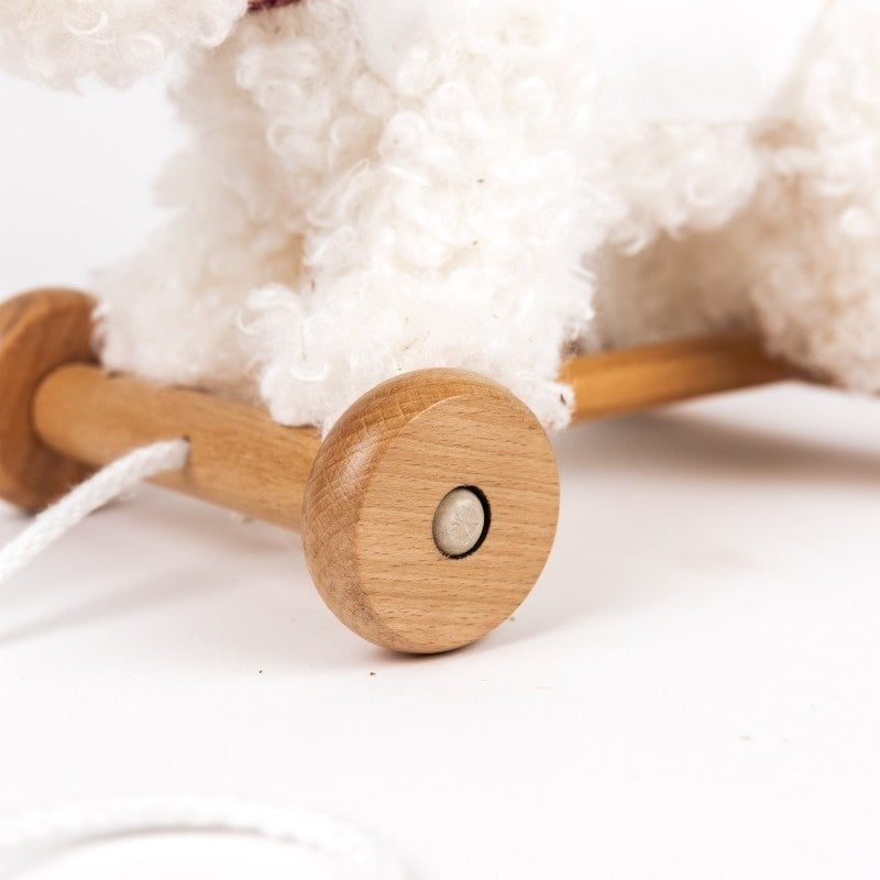 Jucarie de tras catelusa Lola, Egmont Toys [ps:673853a8-0282-477c-8190-4415b84b561d]