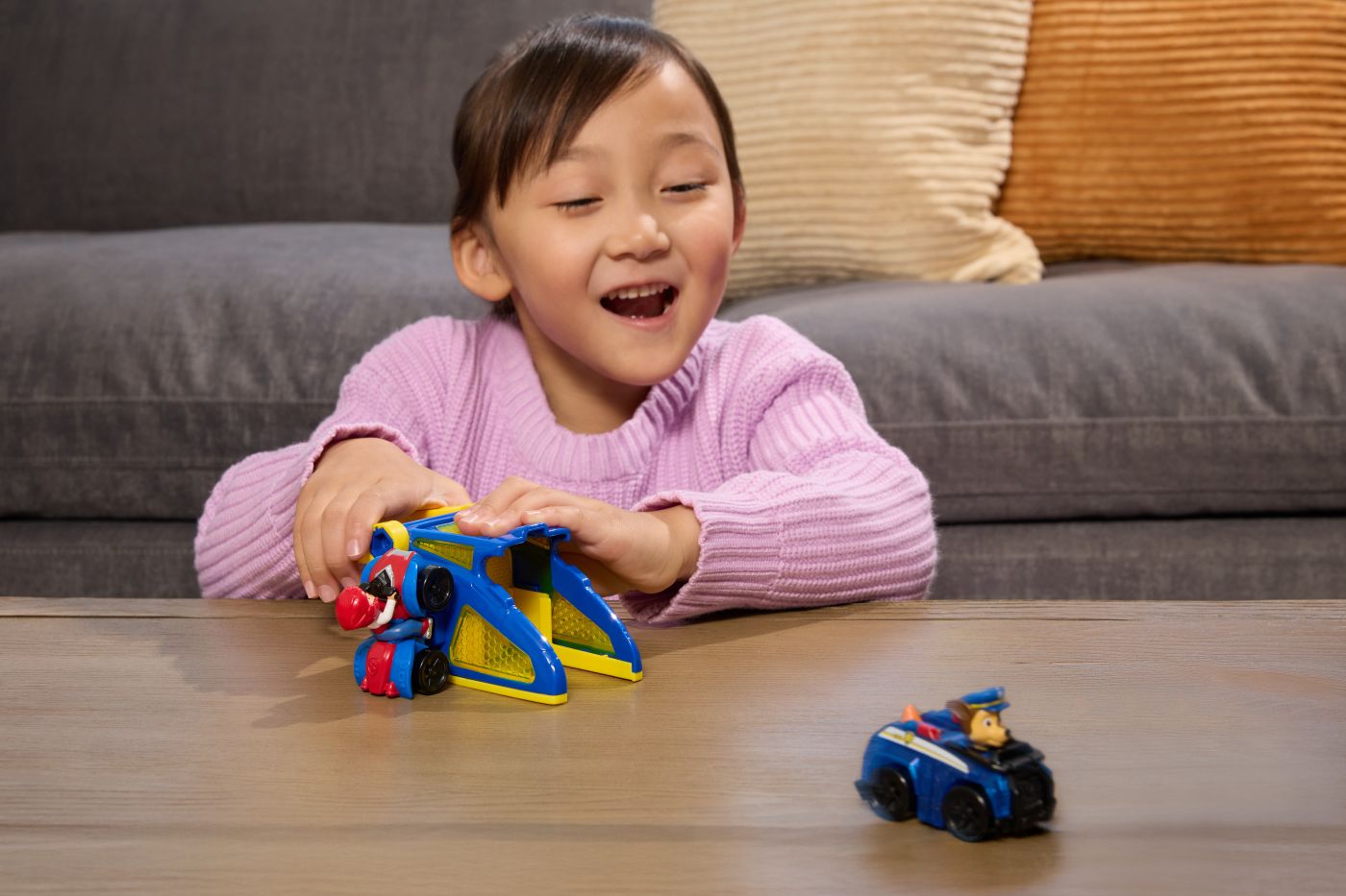 PATRULA CATELUSILOR SET FIGURINA CHASE SI VEHICUL CU - Imagine 4 [ps:24bc8af9-23f0-49f5-89fe-1c51331e7263]
