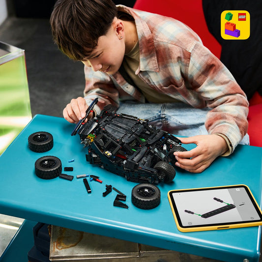 LEGO Technic Batmobile Tumbler 42239 - Set de Construcție - Default Title (4) [ps:568431e8-b9f1-466a-aa4c-4b67f315b78e]