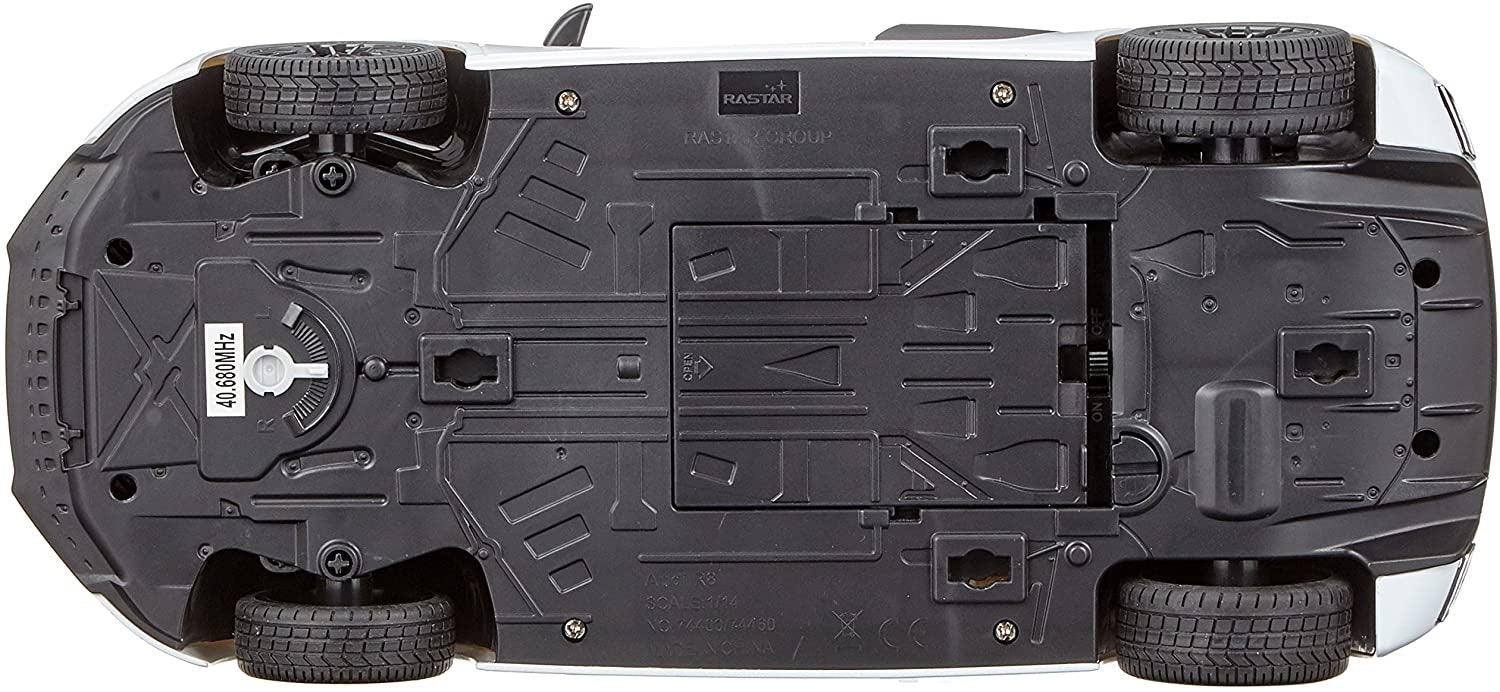 MASINA CU TELECOMANDA AUDI R8 ALB CU SCARA 1 LA 14 [ps:96079501-3310-4ae5-b53e-84de356de819]
