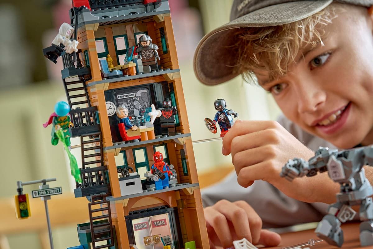 LEGO MARVEL OMUL PAIANJEN VS MYSTERIO DAILY BUGLE 76342 - Default Title (4) [ps:72a3ee3c-f829-491b-91a4-f179ffe62d8b]