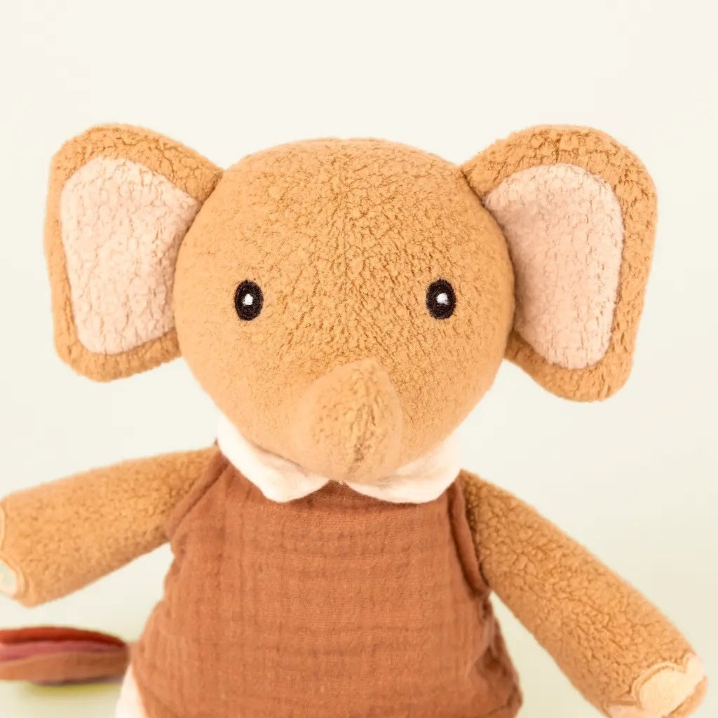Papusa Elefantul Ollie, Egmont Toys - Imagine 2 [ps:90917a05-2d8d-4b79-88f9-6422a24372f8]