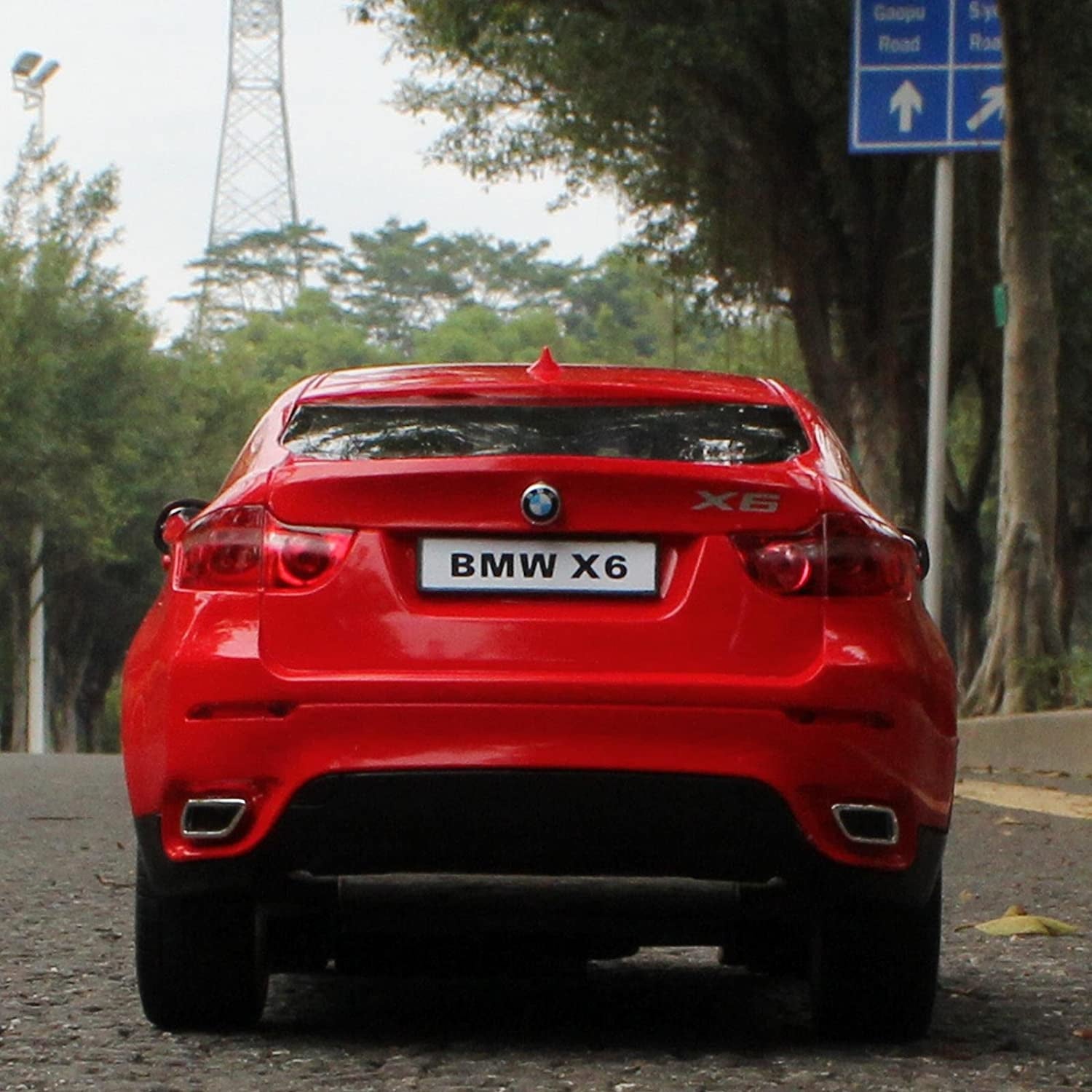 MASINA CU TELECOMANDA BMW X6 ROSU CU SCARA 1 LA 14 [ps:619f4faa-54b4-4145-952e-35c1dc4a3a75]