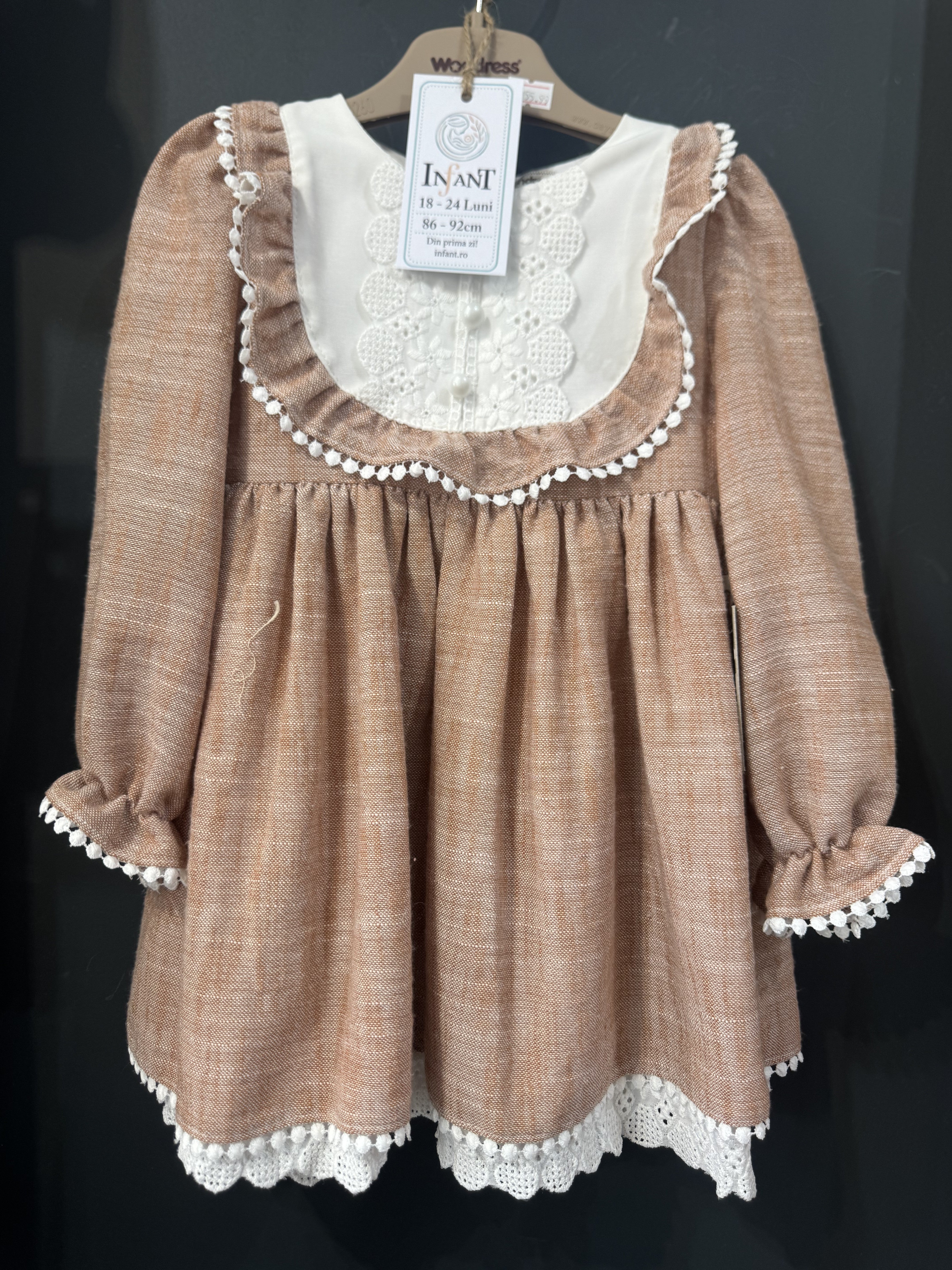 Rochie camel cu dantelă și volane Wondress 18-24 Luni INFANT - 18-24 Luni (4) [ps:2c398156-5aca-47d6-864b-686a7c3b30b4]