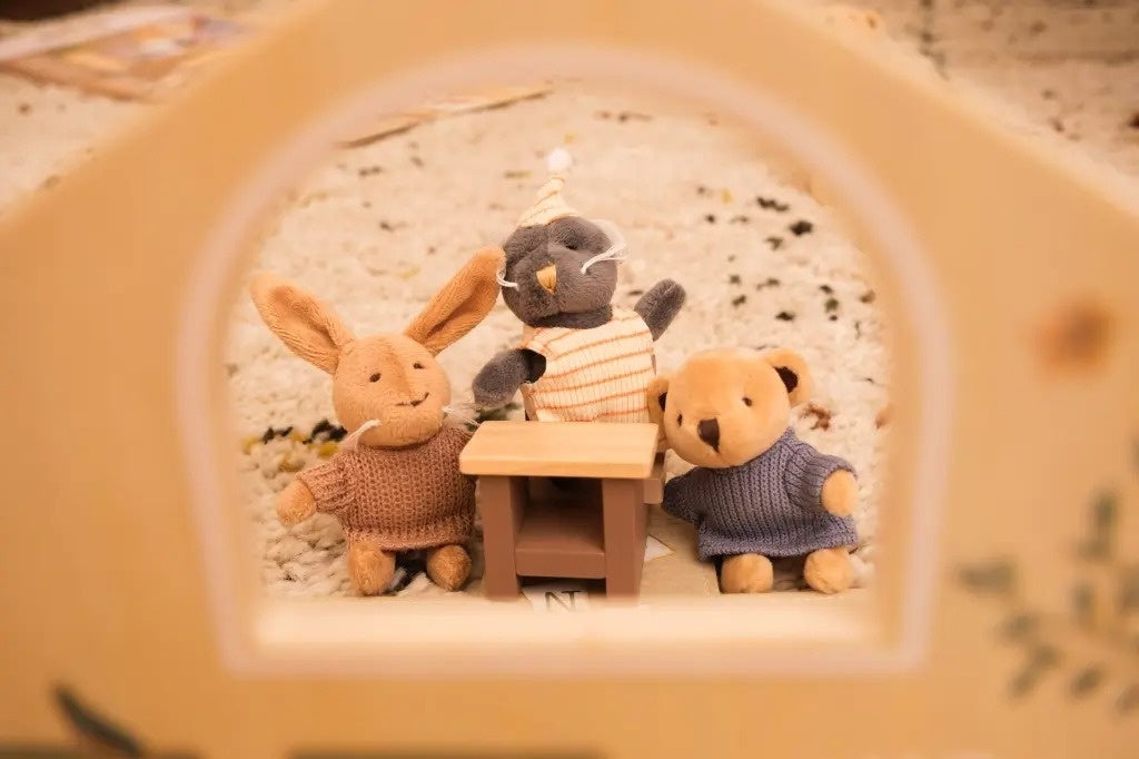 Mini Iepurasul de plus Lenny, Egmont Toys - Imagine 4 [ps:aa325ecc-5ea9-49ab-a7b1-1c7085667559]