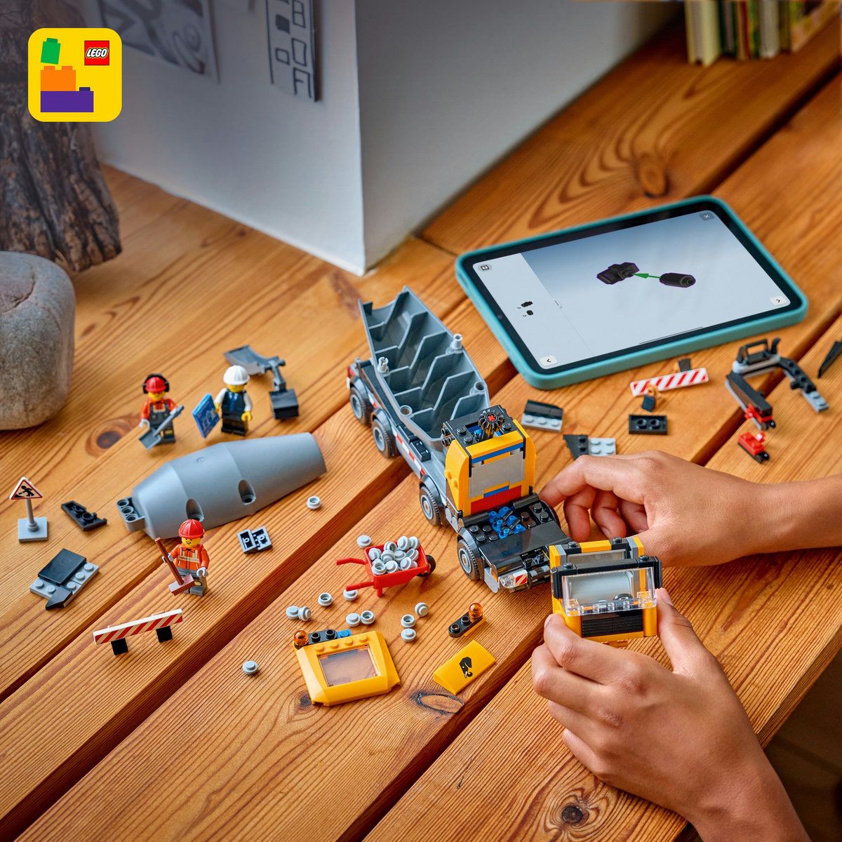 LEGO CITY AUTOBETONIERA 60478 - Imagine 4
