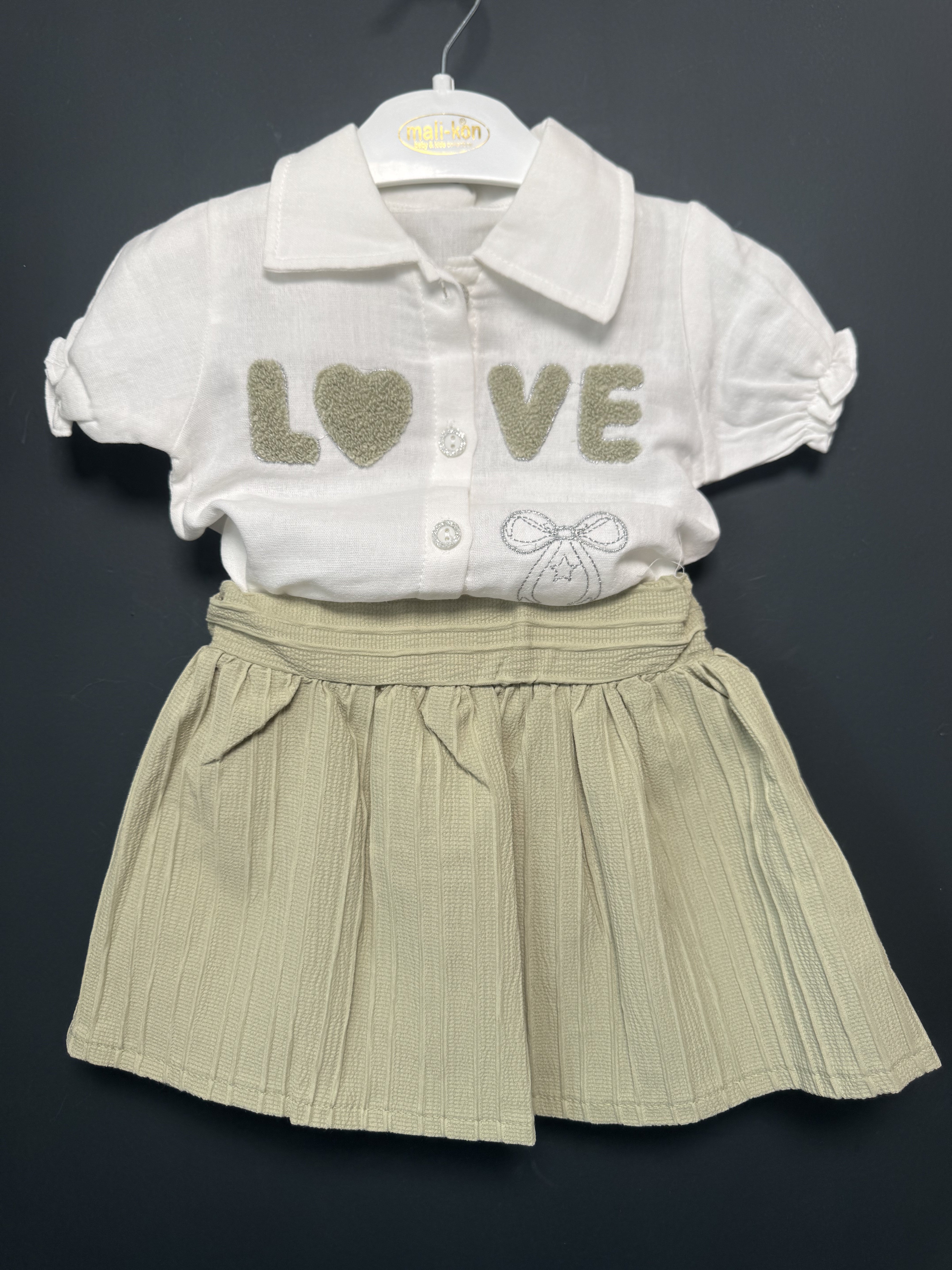Set cămașă LOVE 3D și fustă plisată alb/verde 6-9 Luni - 6-9 Luni (4) [ps:753beb3b-35a4-4346-bf7c-95276cd30a3c]