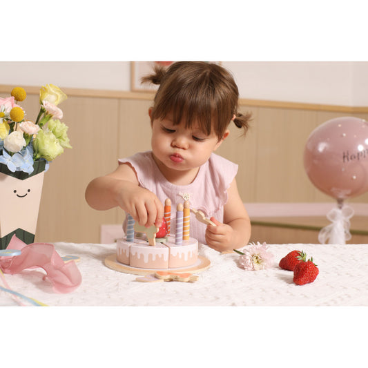 Tort aniversar cu topping de capsuni, PolarB Viga [ps:4a753416-d1e9-4172-8740-d370441937bb]