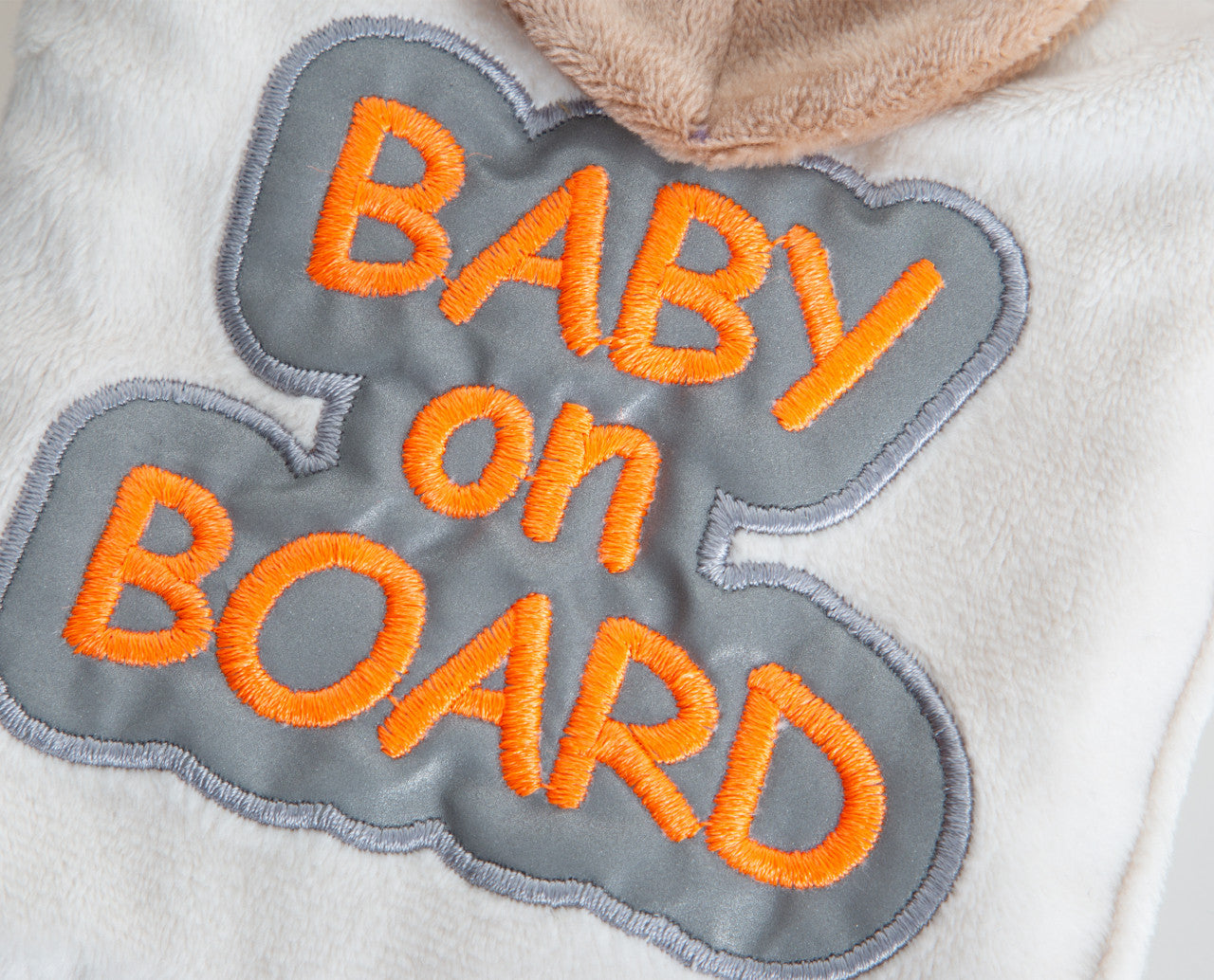 Semn reflectorizant Baby on Board BabyJem, rosu [ps:ebe0b26c-5411-4f83-bcca-4919a4b1a572]