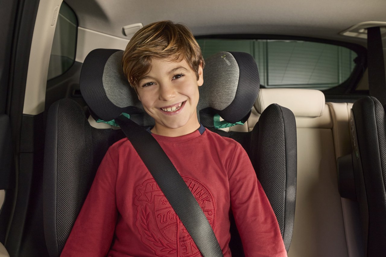 Scaun auto Chicco Fold&Go I-Size Isofix, PoshBlack - Negru (5) [ps:5e4a4aaa-f614-4266-ba47-9d7eb3bb143f]