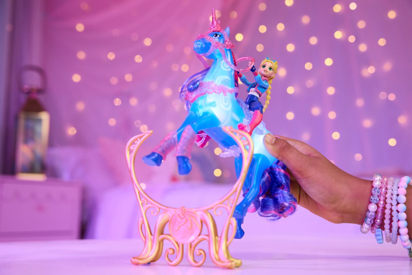 UNICORN ACADEMY SET ANTRENEAZA SI STRALUCESTE UNICORNUL - Imagine 8 [ps:2f30511e-0acf-494d-a806-8fc8454a758f]