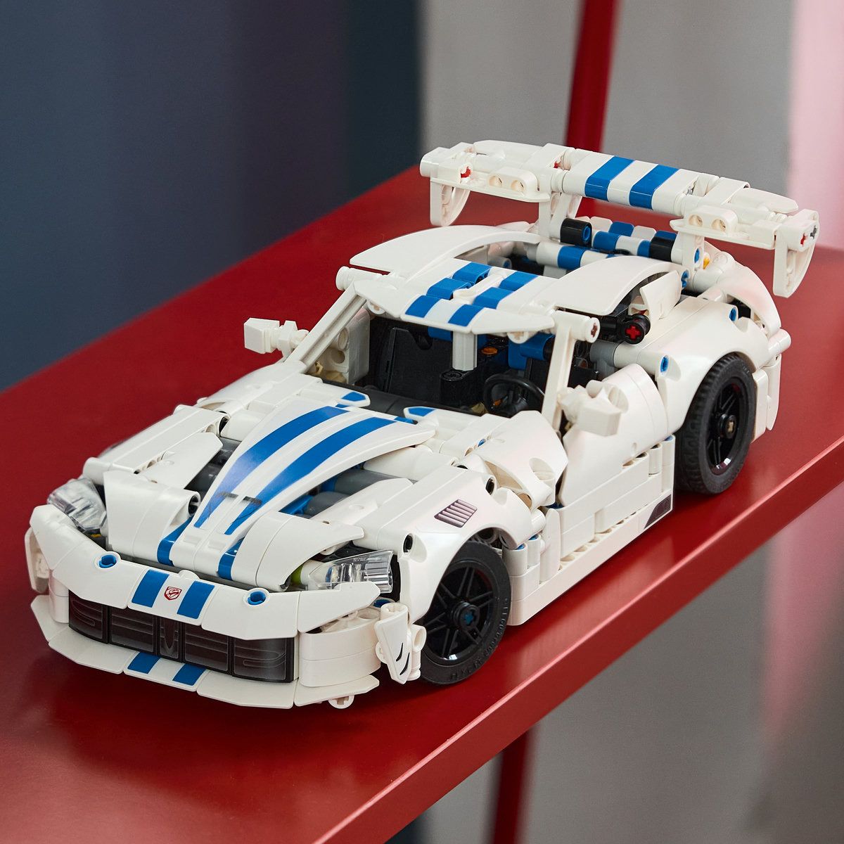 LEGO Technic Dodge Viper GTS R 42234 - Mașină Sport - Default Title (5) [ps:dacd6a0c-3bd4-418b-8337-effb7dcf953b]