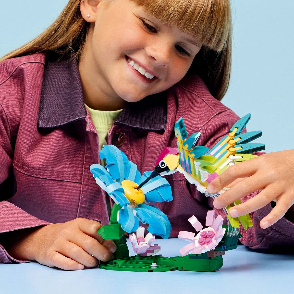 LEGO CREATOR ANIMALE SALBATICE COLIBRI COLORAT 31384 - Imagine 4 [ps:2b37f188-68f4-4074-aaba-758889f33a8d]