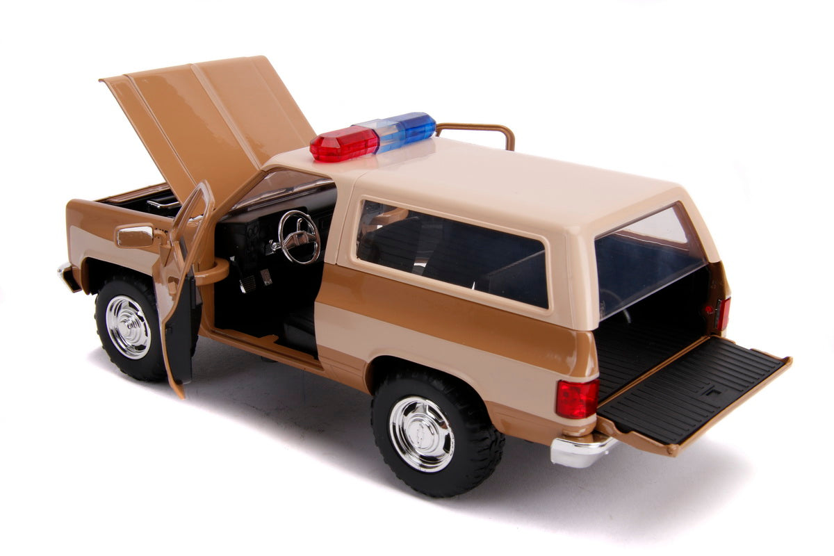 MACHETA METALICA 1980 CHEVY POLICE K5 SCARA 1 LA 24 Simba - Imagine 7 [ps:e7f47fa1-1a7f-41b0-b4c9-64cae78a30ca]