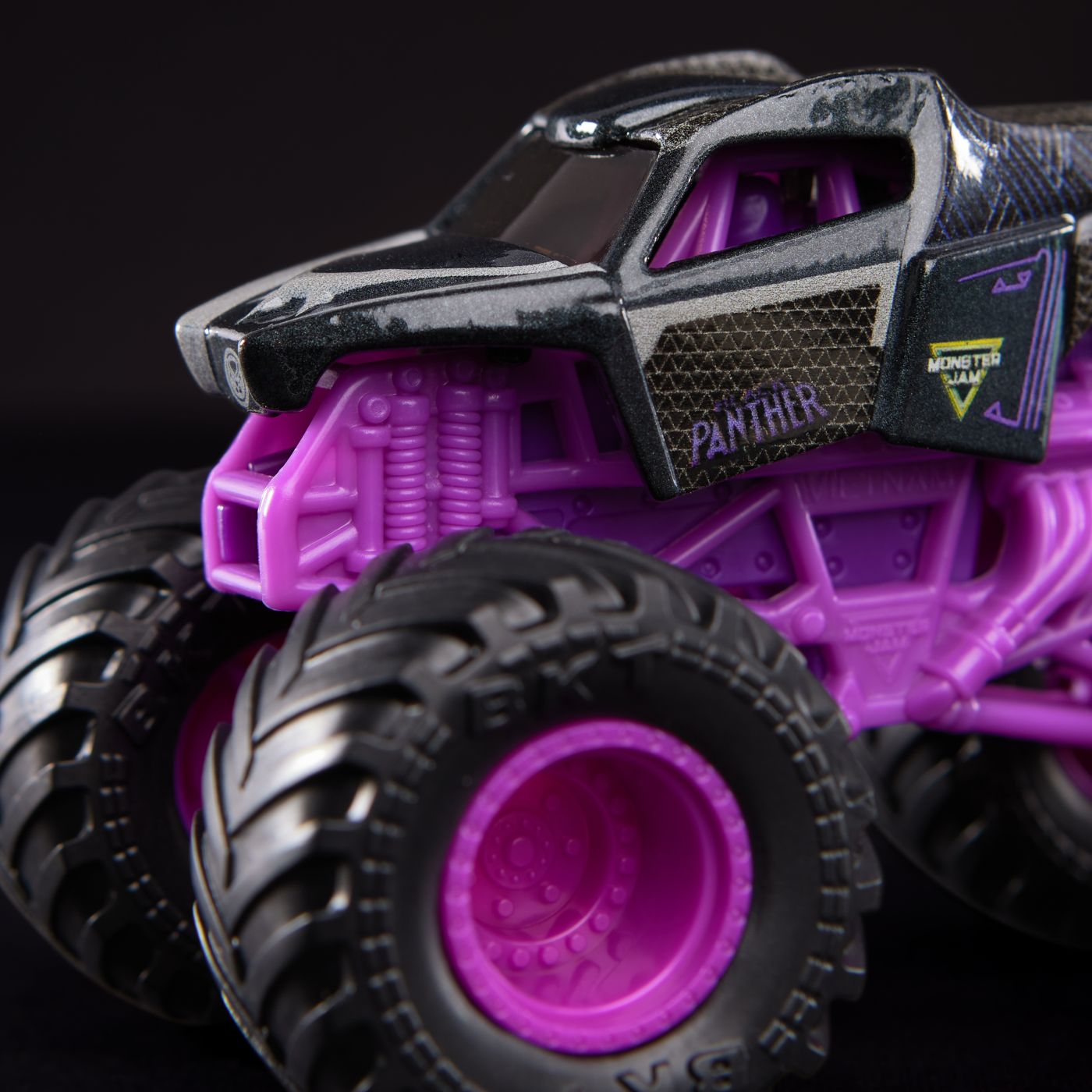 Monster Jam Marvel Black Panther Camion Gigant 1:64 Spin - Default Title (5) [ps:5e7426f9-ff5a-44bc-ad4d-c71d2ef9e913]