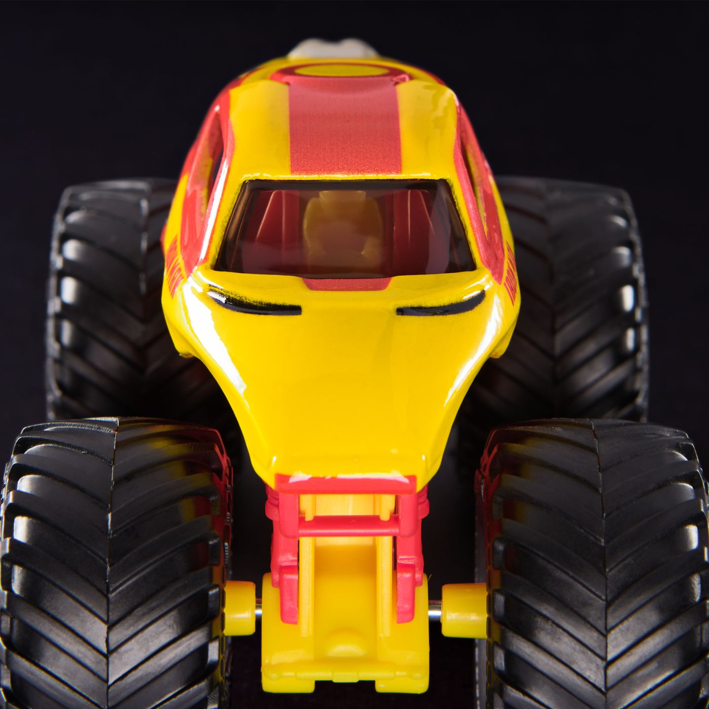 Monster Jam Marvel Iron Man Camion Gigant 1:64 - Spin Master - Default Title (5) [ps:857d7e96-615c-4782-bcfe-23e77d77473e]