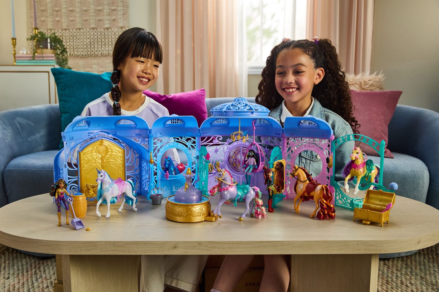 UNICORN ACADEMY SET DE JOACA FANTANA SI GRAJD STARGLOW - Imagine 3 [ps:24172645-6209-4455-b645-fc897756c3a9]