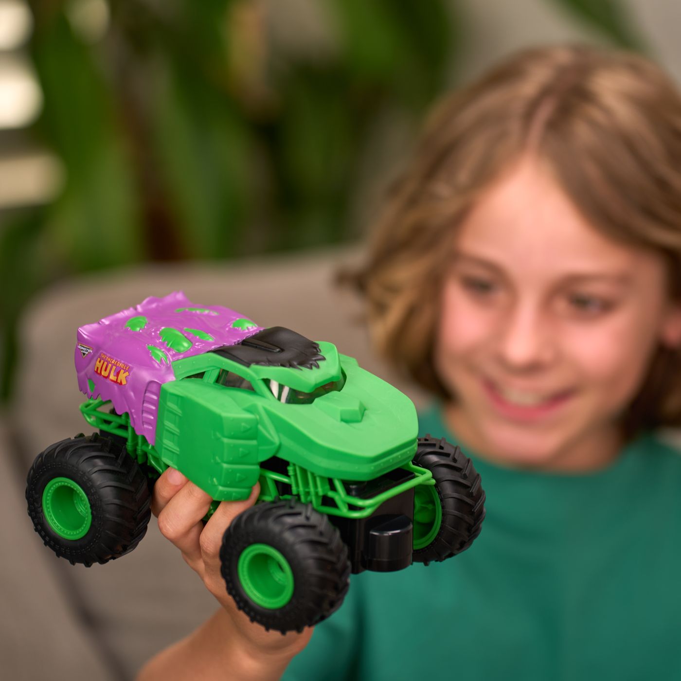 Camion RC Monster Jam Marvel Hulk - Spin Master - Default Title (5) [ps:3387a54b-3178-43e8-8167-d891d59cec83]