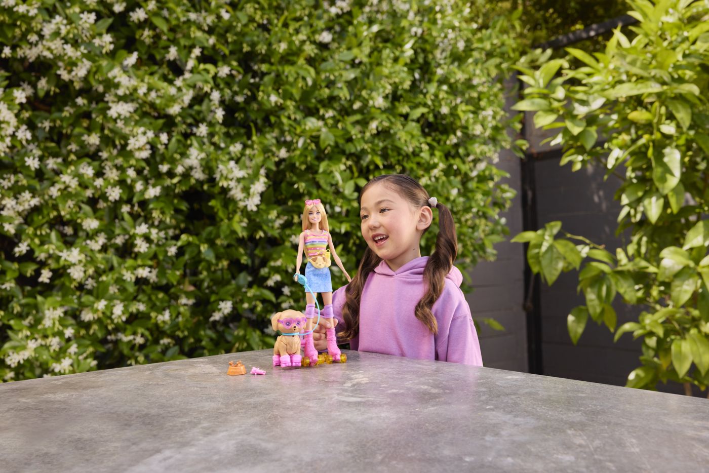 Set Papușă Barbie cu Patine, Cățeluș și Accesorii | Mattel - Default Title (6) [ps:5fefa05d-4adb-4e0d-a829-f394fb2e20a7]