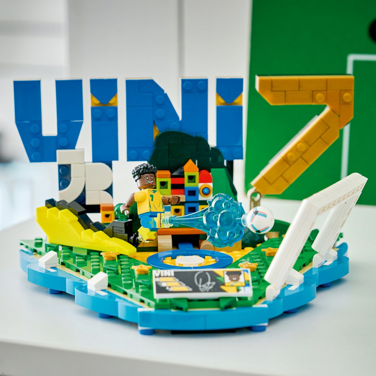 LEGO EDITIONS VINI JR MOMENTE IMPORTANTE DIN FOTBAL 43027 - Default Title (6) [ps:b55254da-609d-46ce-93ea-61760298f991]