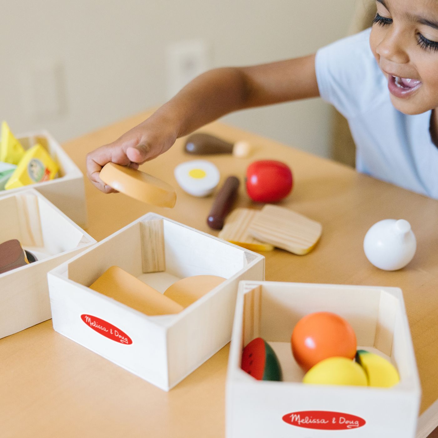 MELISSA SI DOUG SET DE JOACA DIN LEMN PRODUSE ALIMENTARE - Imagine 5 [ps:06068be1-30b2-491d-ba31-3344aab35244]