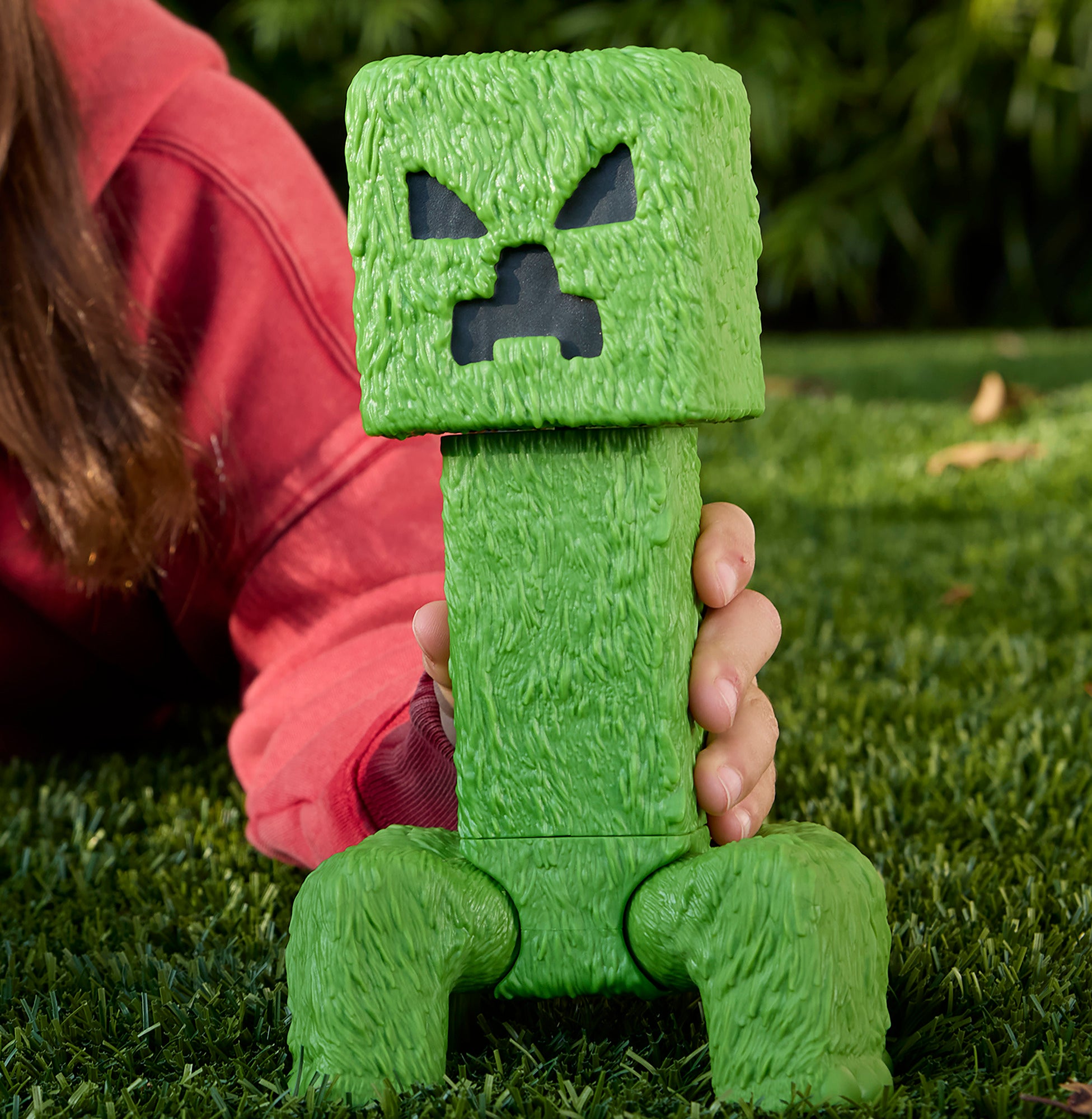 MINECRAFT FIGURINA CREEPER 30CM Mattel - Imagine 3 [ps:b2fa99e5-f8a5-40de-898c-193a87b39084]