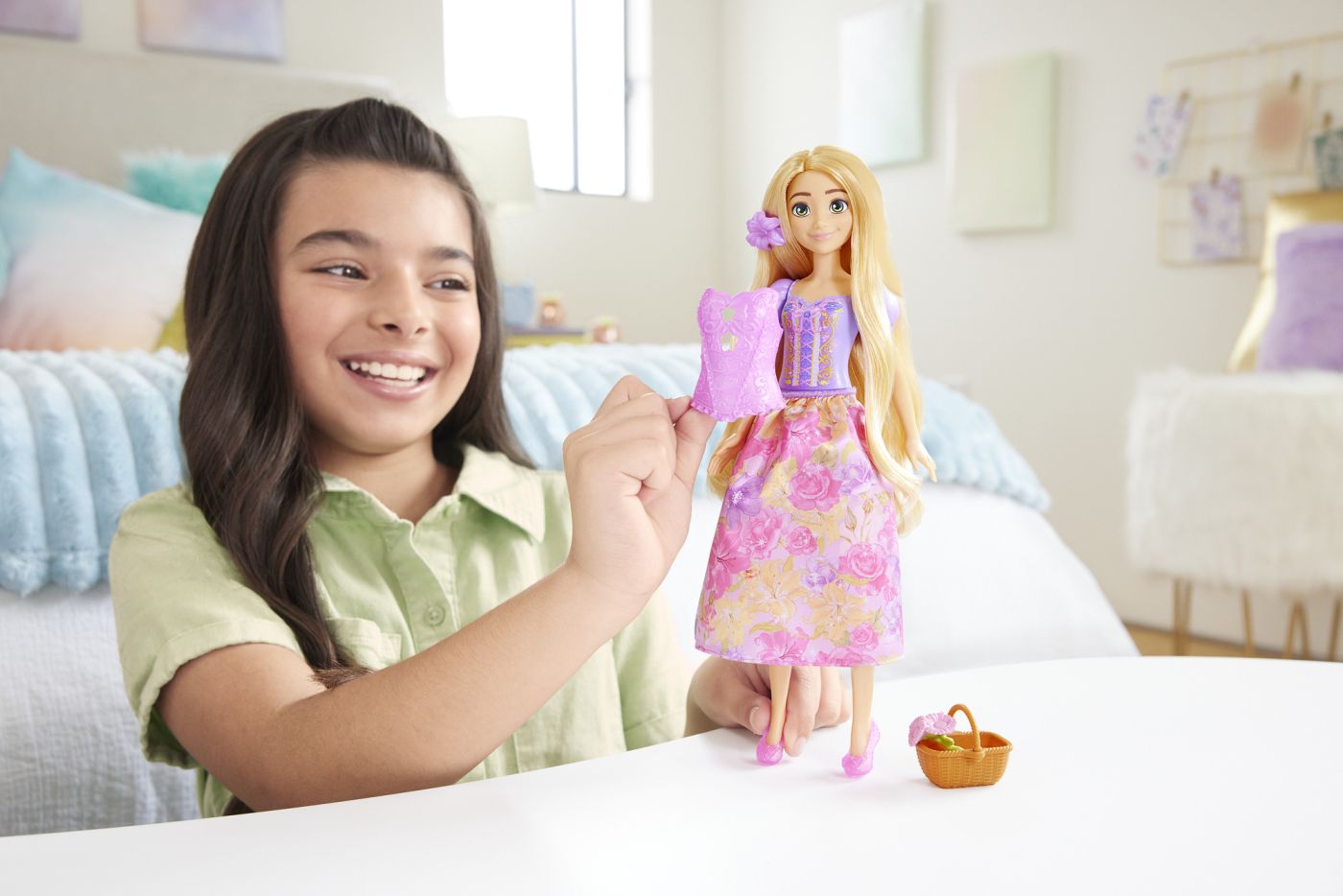 DISNEY PRINCESS SPIN AND REVEAL PAPUSA RAPUNZEL Mattel - Imagine 3 [ps:ee2add8c-86ce-4c47-9a94-a7b8ae9947a3]
