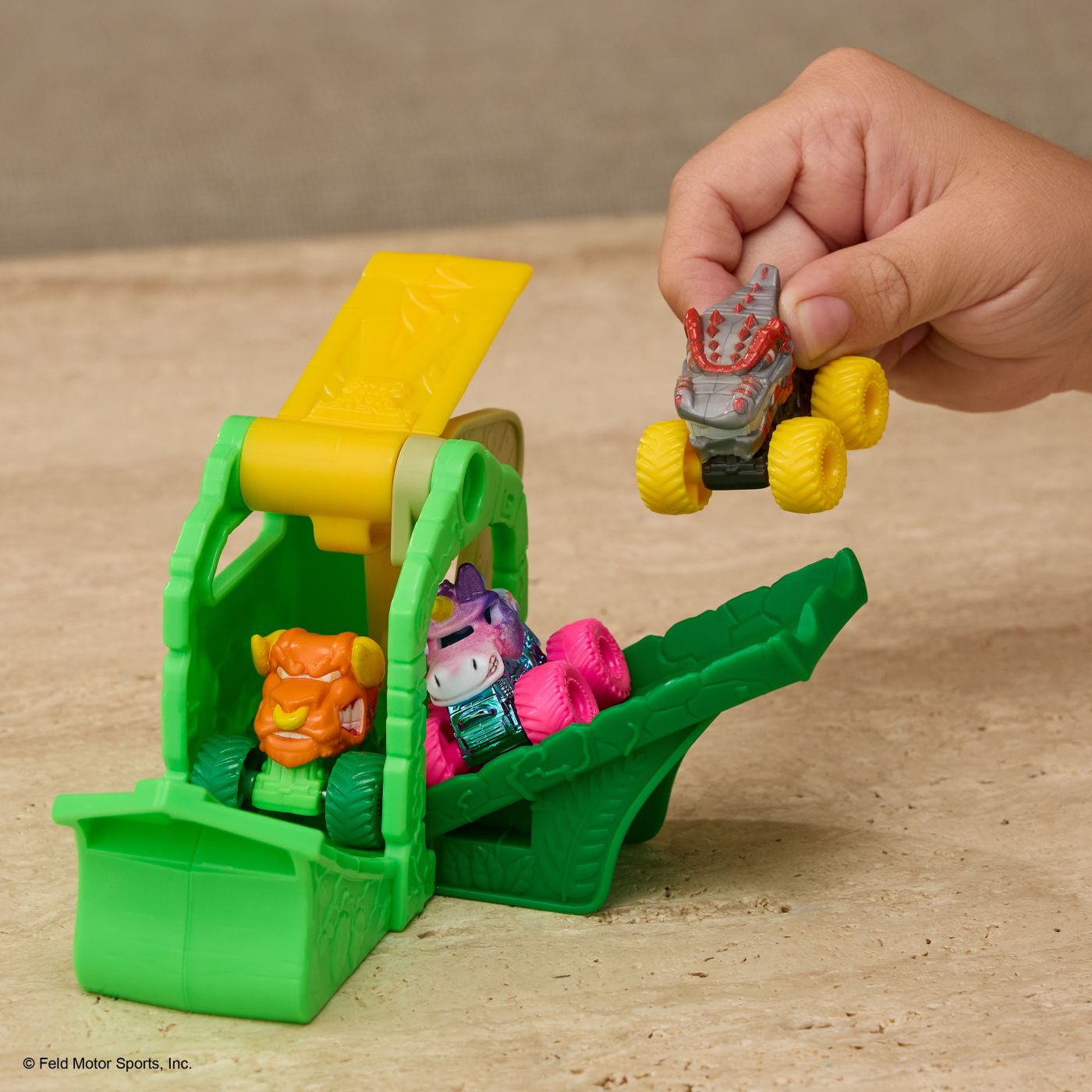 Monster Jam Mini Jams Crash and Crumble Jungle - Spin Master - Default Title (6) [ps:3374260e-0bb9-4935-aed0-4991b6a1795b]