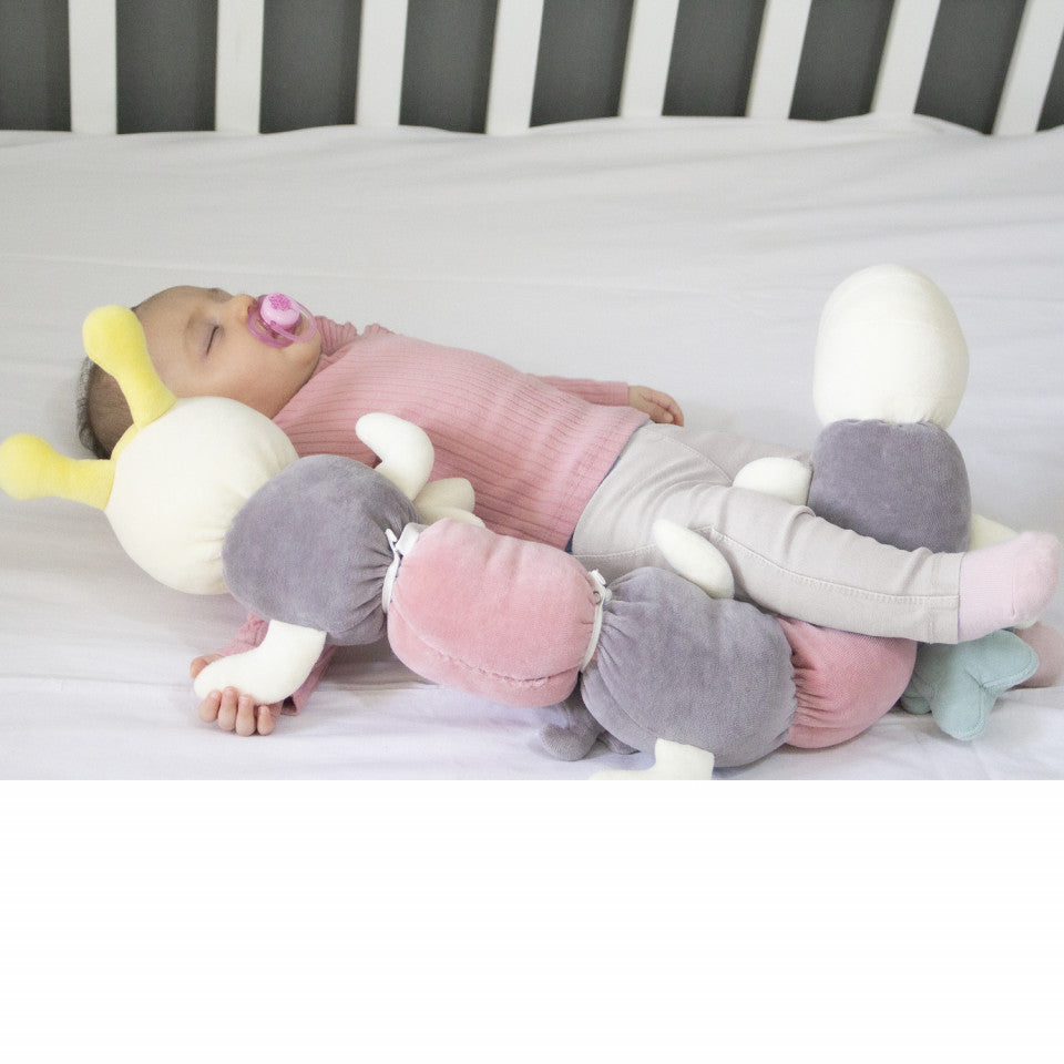 Protectie laterala multifunctionala cu jucarii din plus BabyJem Caterpilar (Culoare: Roz) [ps:94a4502b-d910-4229-bfa7-7fac62c2c41d]
