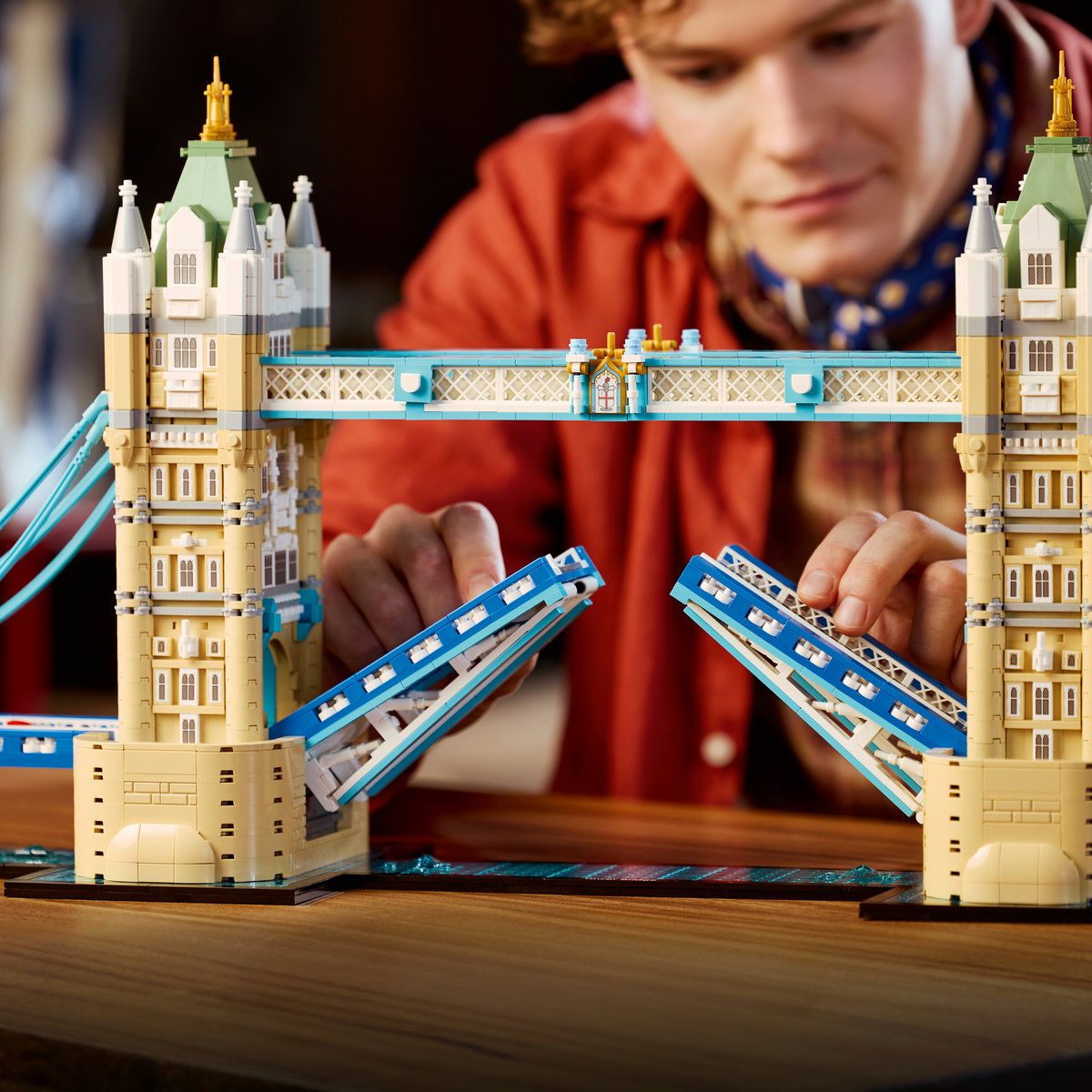 LEGO Architecture Podul Turnului 21067 - Set de Construcție - Default Title (6) [ps:35d4c634-6806-4750-af4e-96dededf5fb2]