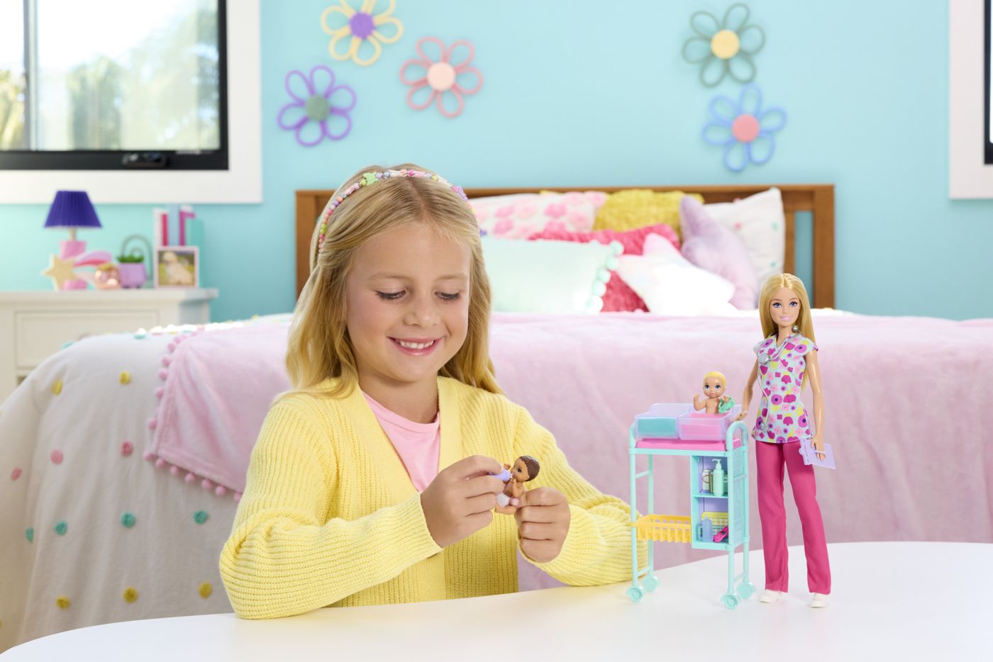 BARBIE YOU CAN BE ANYTHING PAPUSA DOCTOR PEDIATRU CU - Imagine 4 [ps:b505b578-86a9-406a-aa0a-dda28070475b]