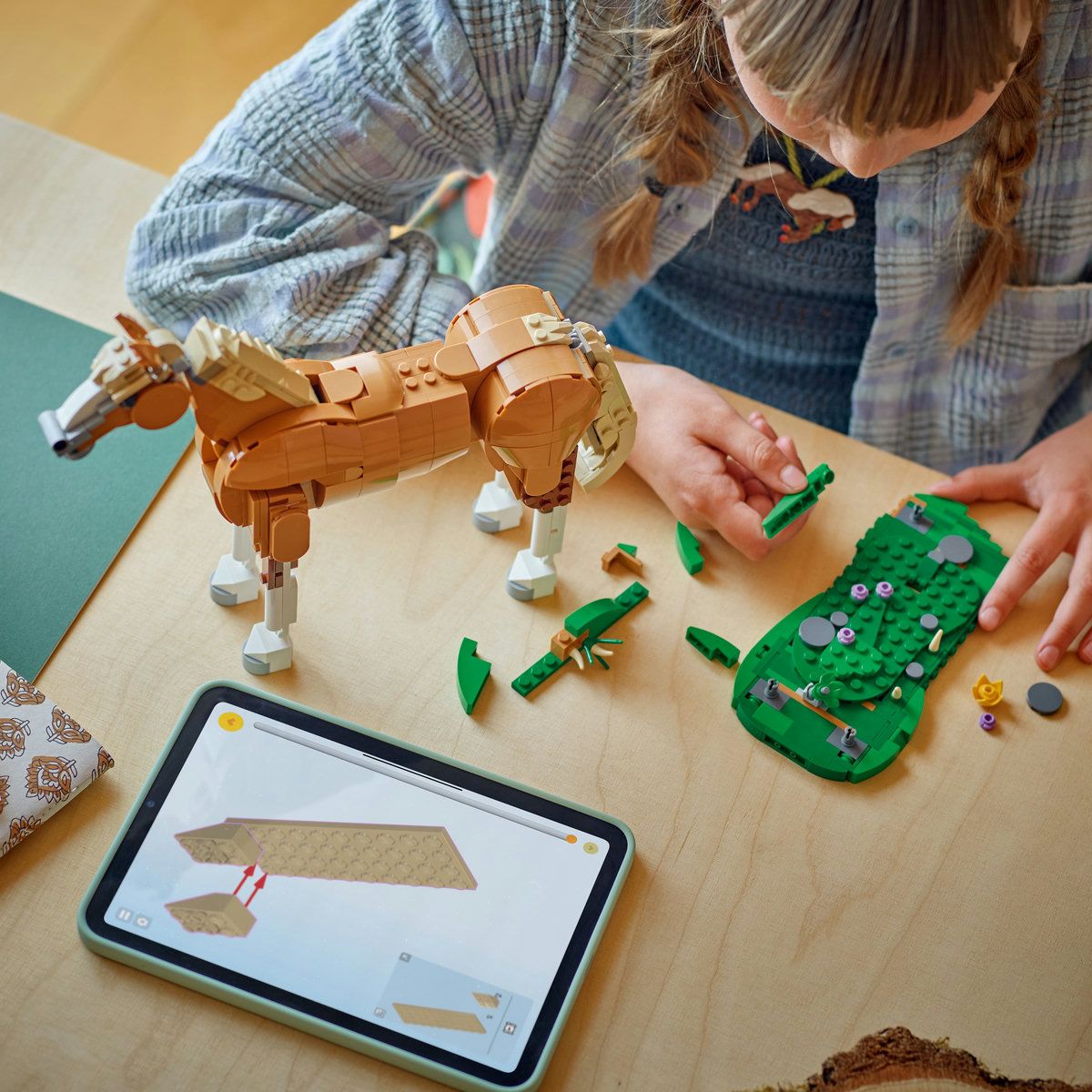 LEGO CREATOR CAL FRUMOS 31166 - Imagine 4 [ps:5ee7213c-64e1-42b0-8e5c-49921800238f]