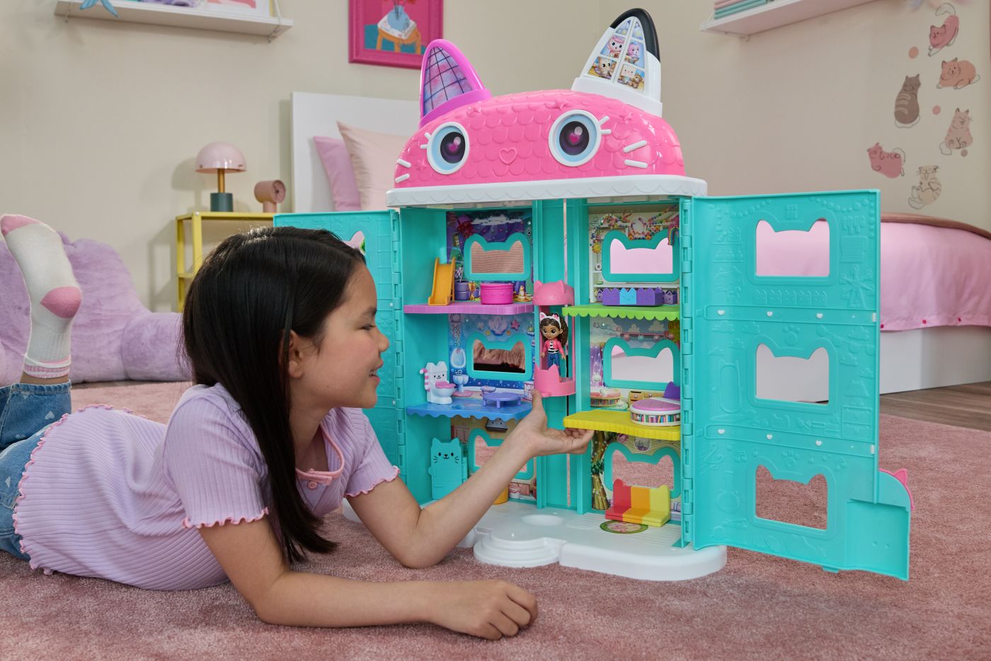 GABBYS DOLLHOUSE FILMUL CASA DE PAPUSI A LUI GABBYS MEOW - Imagine 3 [ps:ef45d67f-5f03-4004-9ec9-5349ddd323c4]