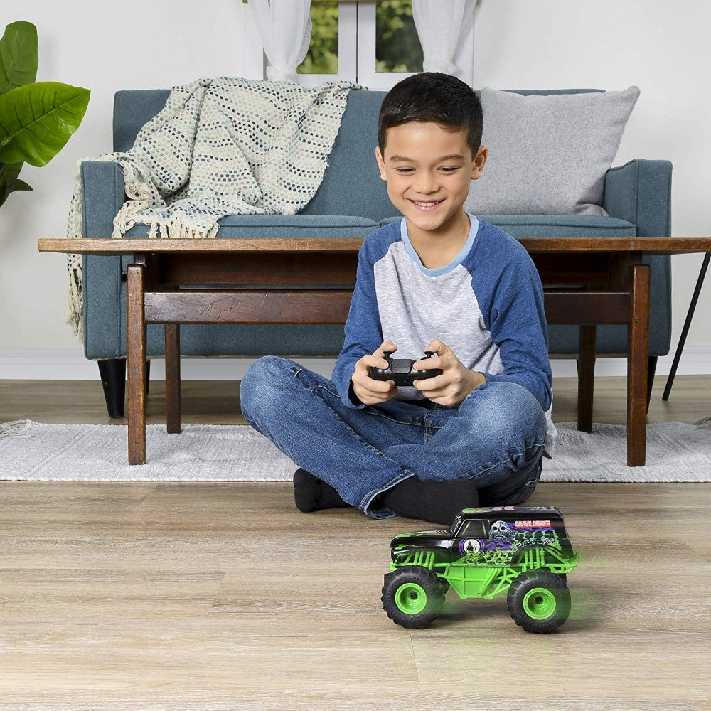 MONSTER JAM RC MASINUTA GROPARUL 1:24 Spin Master - Imagine 3 [ps:3a22ab06-afd6-4700-a2b5-5655f38b1c5e]