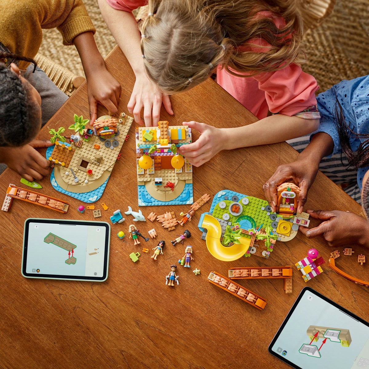 LEGO FRIENDS STATIUNE DE PE LITORAL PENTRU VACANTA CU - Imagine 3 [ps:9473a248-b494-4a24-add7-ac0c3a652ad8]