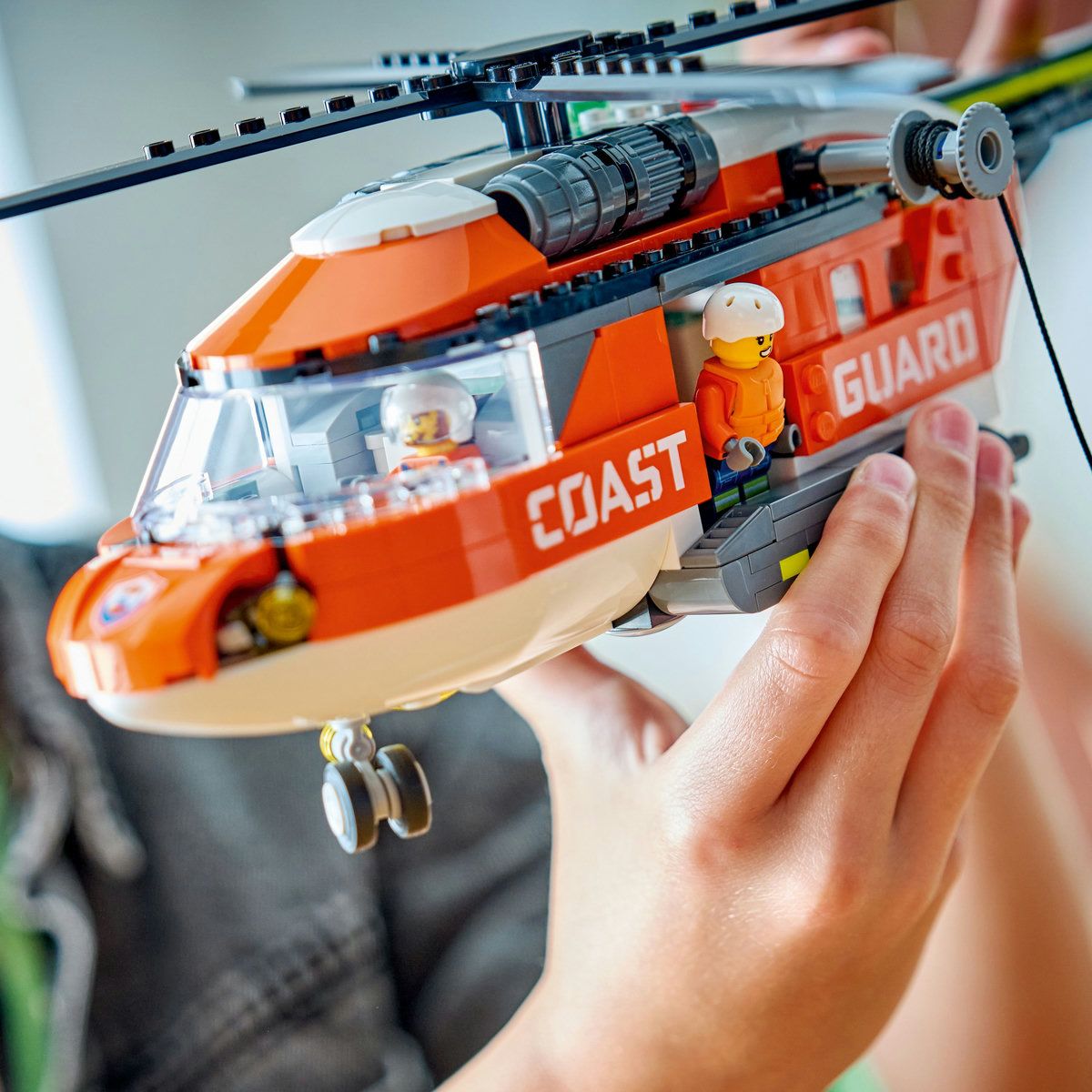 LEGO CITY ELICOPTER AL PAZEI DE COASTA 60503 - Imagine 5 [ps:d3af0626-aba2-4b97-9fc9-c88dfc0125ca]