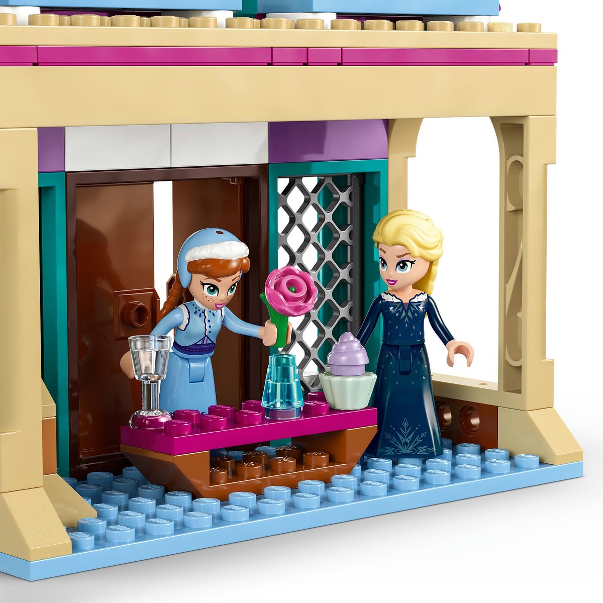 LEGO DISNEY CASTELUL ARENDELLE DIN REGATUL DE GHEATA 43265 - Imagine 7