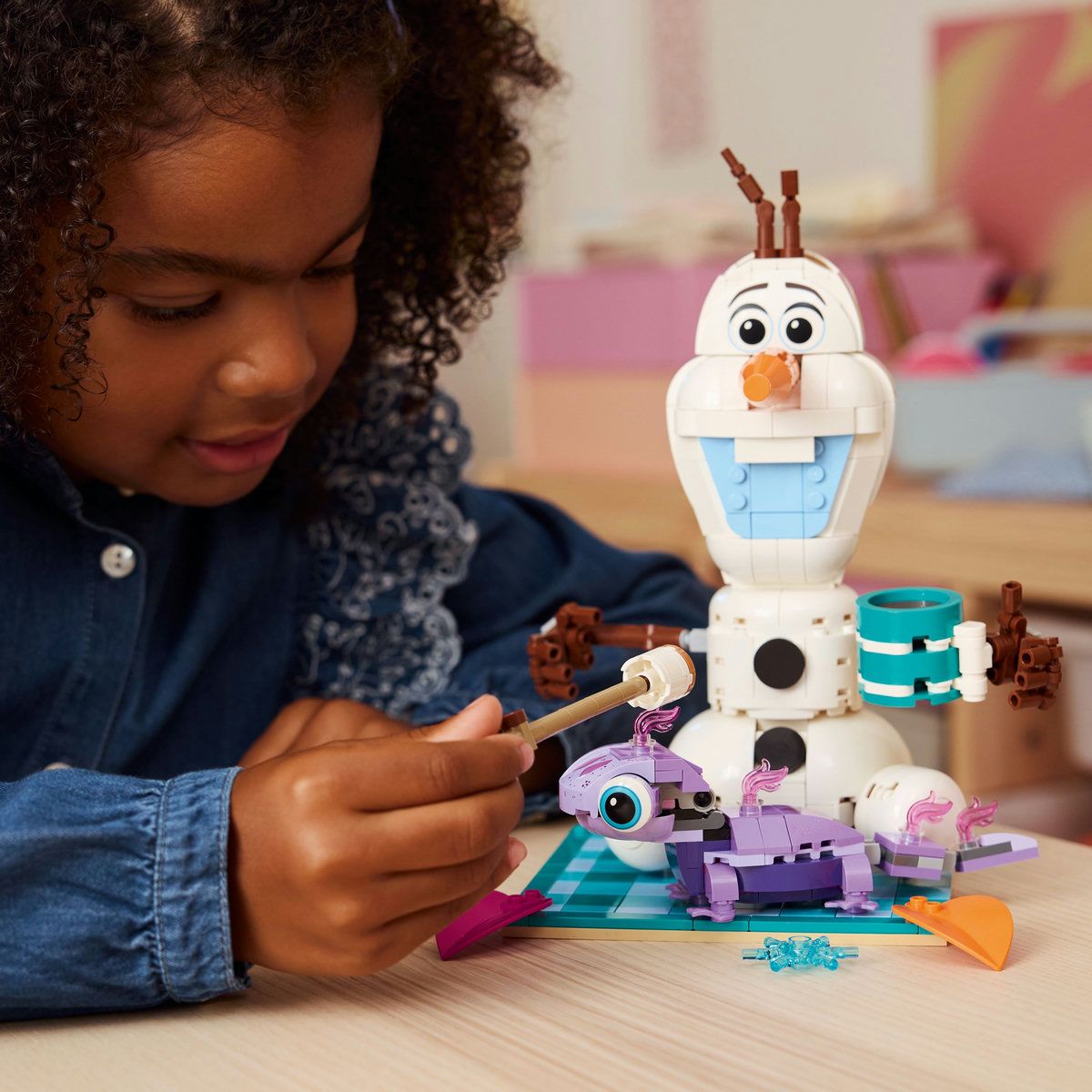 LEGO DISNEY FROZEN DISTRACTIE LA PICNIC CU OLAF SI BRUNI - Imagine 4 [ps:86b3b8d8-8b5e-4df6-aedb-02128ed2887a]