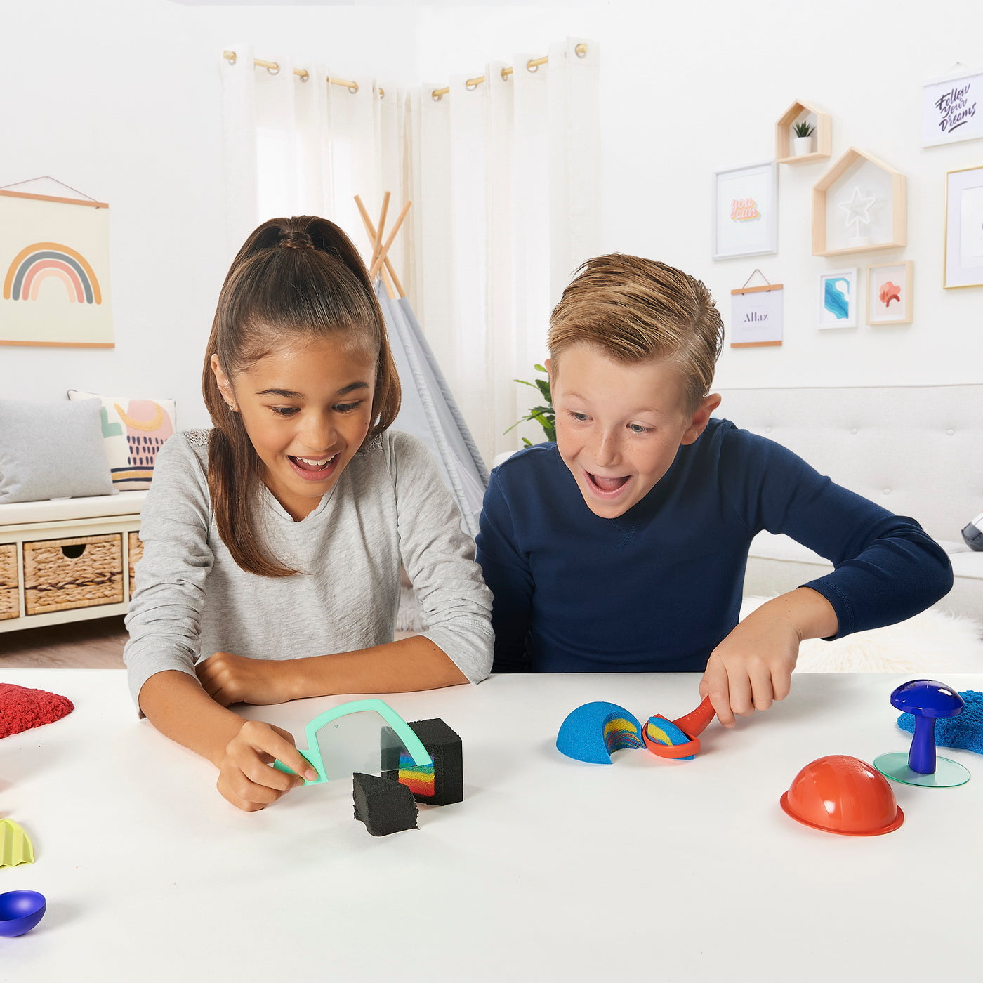 KINETIC SAND SET DE JOACA SANDISFACTORY Spin Master - Imagine 4 [ps:071f9bc5-18fe-4294-bdec-80eb2c7086e9]