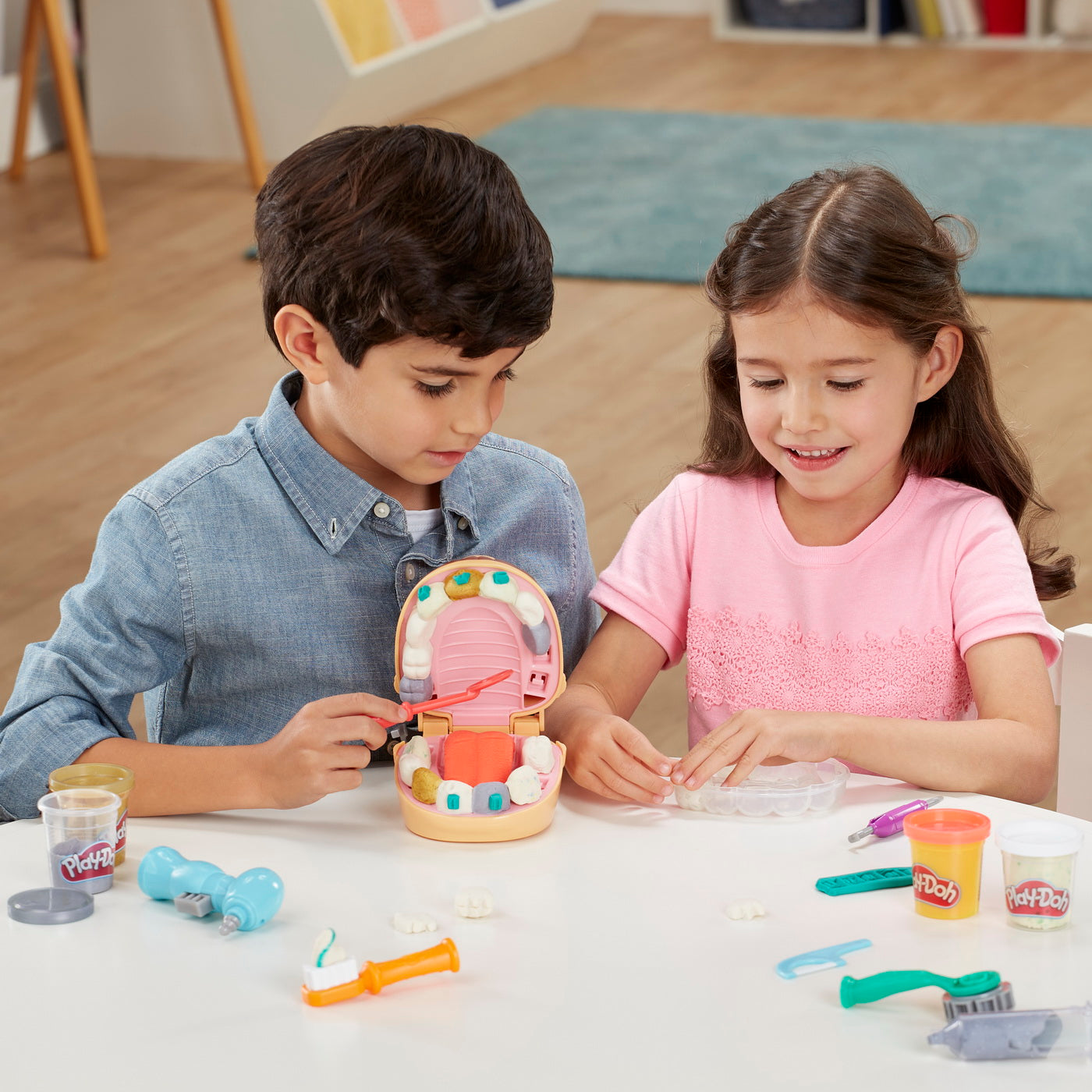 PLAY-DOH SET DENTISTUL CU ACCESORII SI DINTI COLORATI Hasbro - Imagine 7