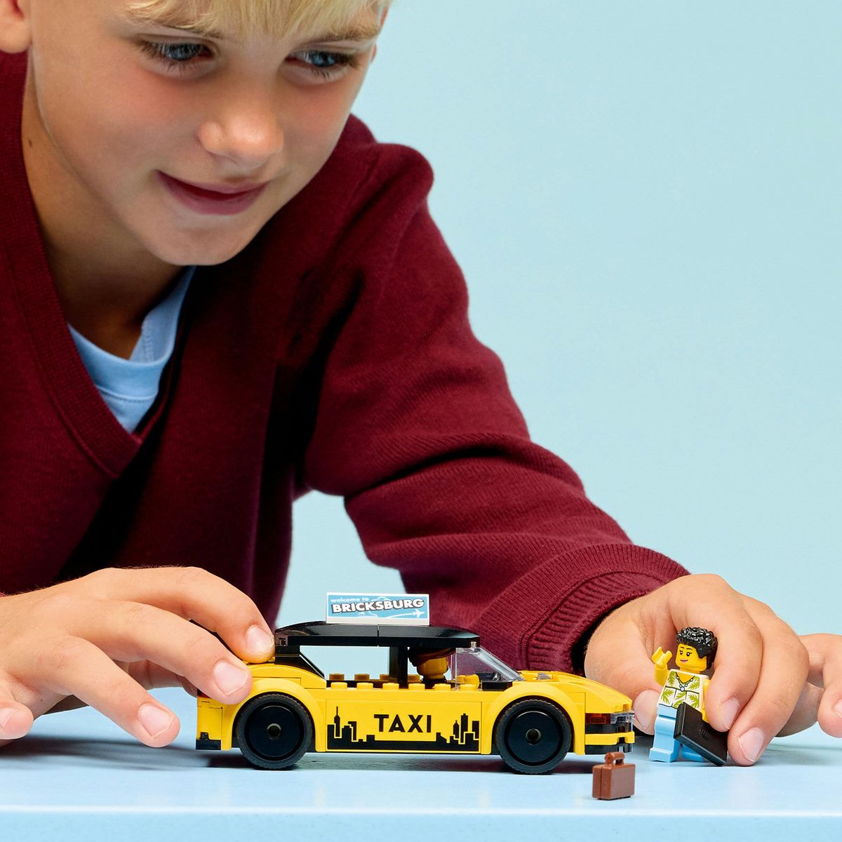 LEGO CITY TAXI GALBEN 60487 - Imagine 3 [ps:fff16e90-a776-4e0e-8a1c-9dfa37eca9aa]