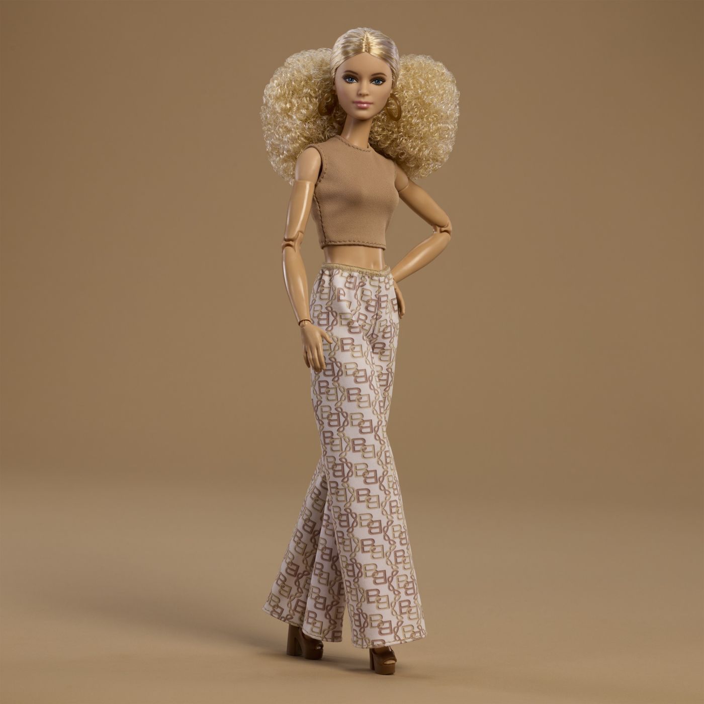 BARBIE SIGNATURE PAPUSA BARBIE BASIC MODEL 07 BLONDA Mattel - Default Title (7) [ps:87ee89dd-f2f9-4d9a-9b4e-f3578737d5b6]