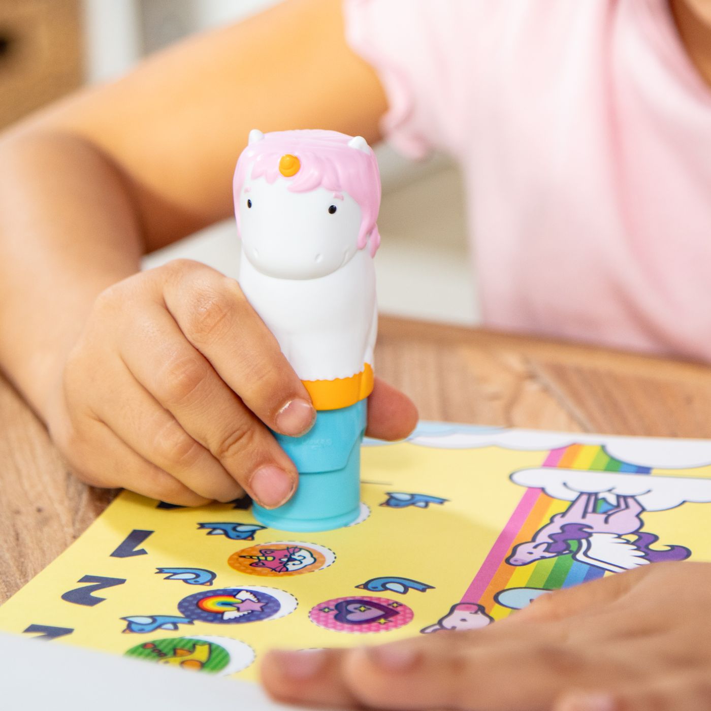 MELISSA AND DOUG STICKER WOW SET DE JOACA AUTOCOLANTE SI - Imagine 6 [ps:4c8c2471-880a-47d2-b939-22df4b695d36]
