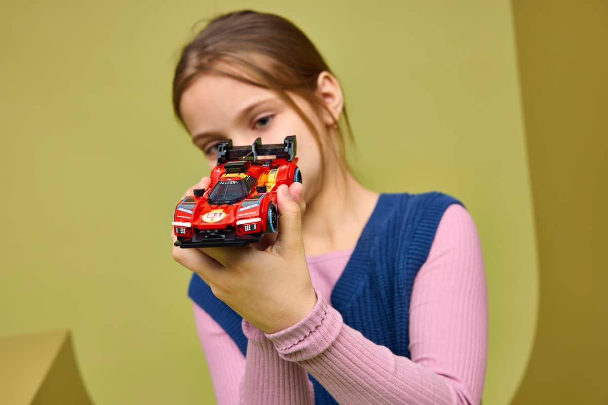 LEGO Speed Champions Ferrari 499P 77261 - Set de Construcție - Default Title (7) [ps:93a4af0a-dc78-408d-a54a-28ac8e9dc426]