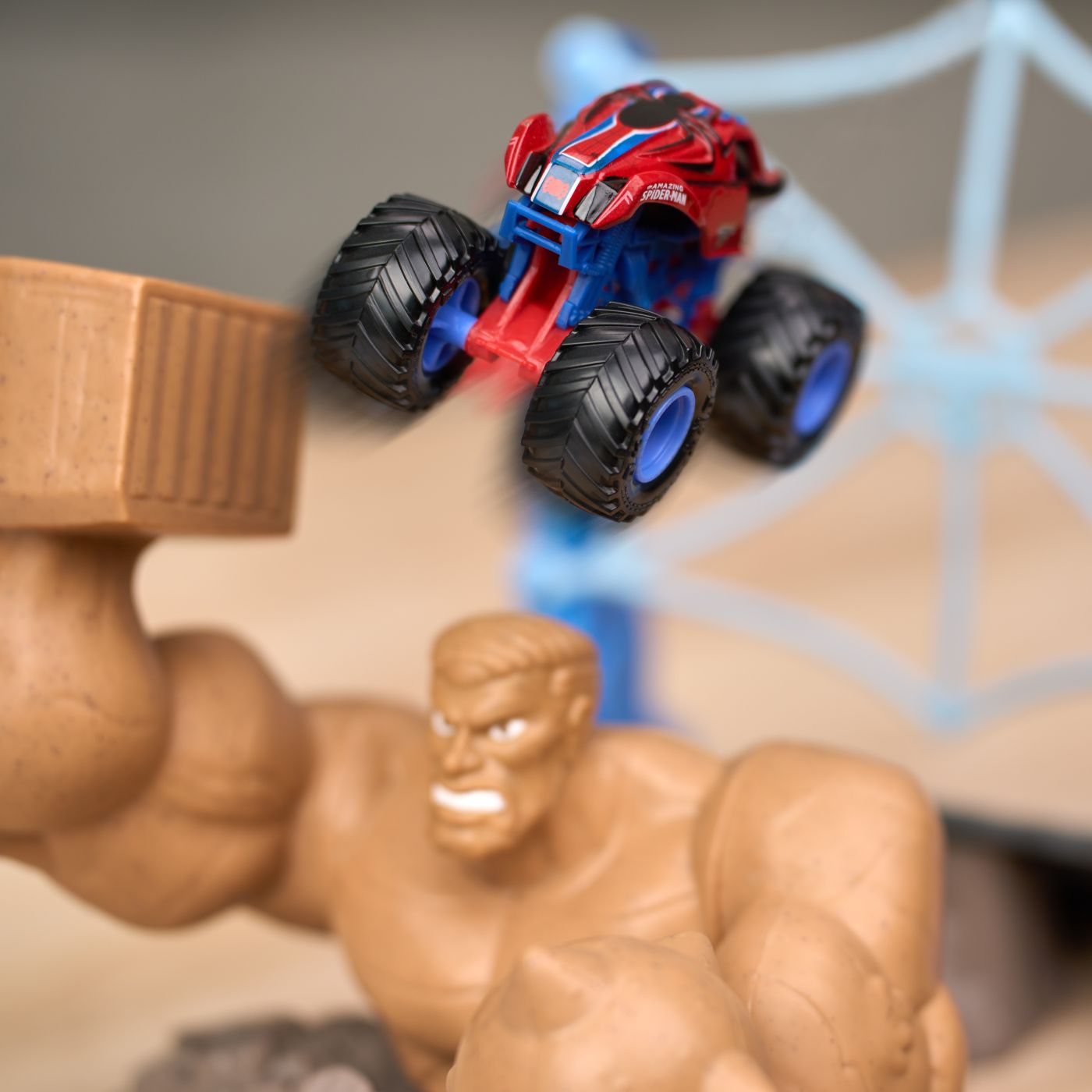 Monster Jam Marvel Spider-Man: Bătălia Orașului Nisip - Default Title (7) [ps:f266fd42-8c79-4469-8e2e-21a9f2d8288f]