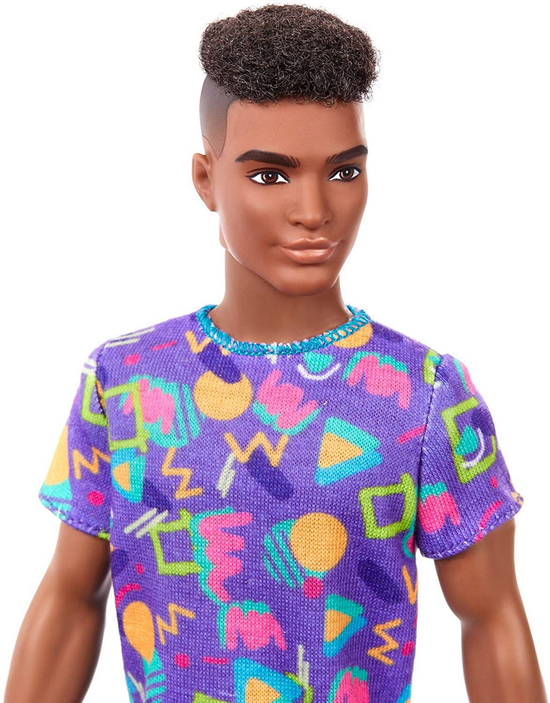 PAPUSA BAIAT FASHIONISTAS CU CAMASA SI PAPION Mattel - Tinuta lejera multicolora (7) [ps:c9d75af0-3268-49c2-98d5-3edd9d562882]